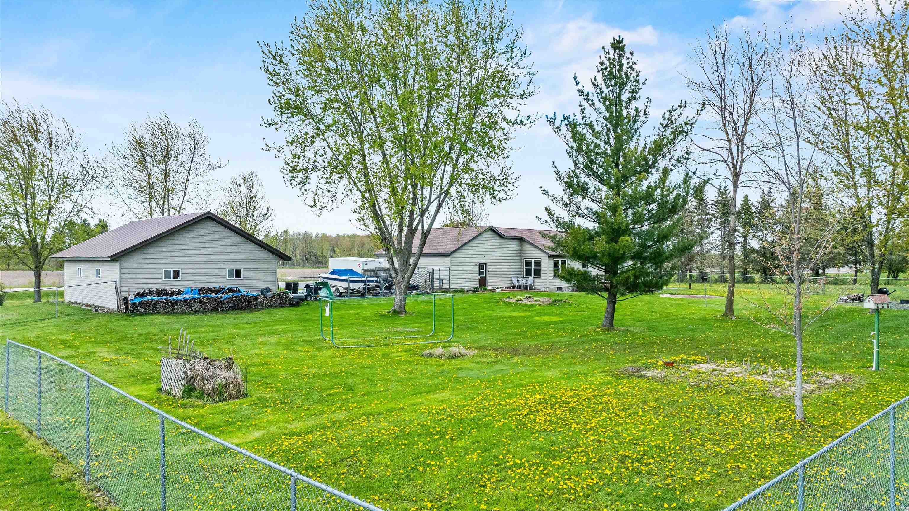 9816 LINCOLN AVENUE, Marshfield, Wisconsin 54449, 3 Bedrooms Bedrooms, ,2 BathroomsBathrooms,Residential,For Sale,9816 LINCOLN AVENUE,22602118
