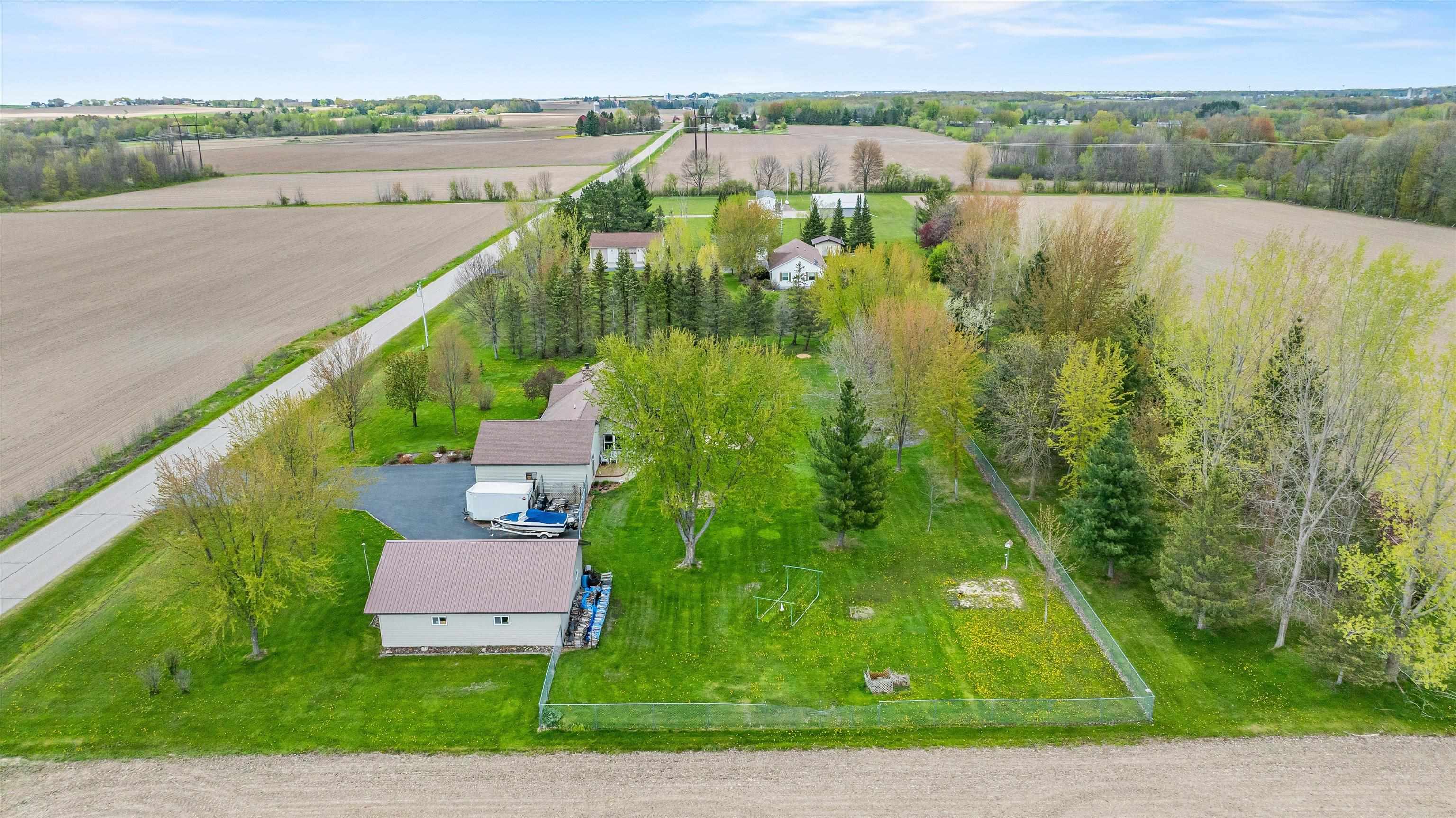 9816 LINCOLN AVENUE, Marshfield, Wisconsin 54449, 3 Bedrooms Bedrooms, ,2 BathroomsBathrooms,Residential,For Sale,9816 LINCOLN AVENUE,22602118