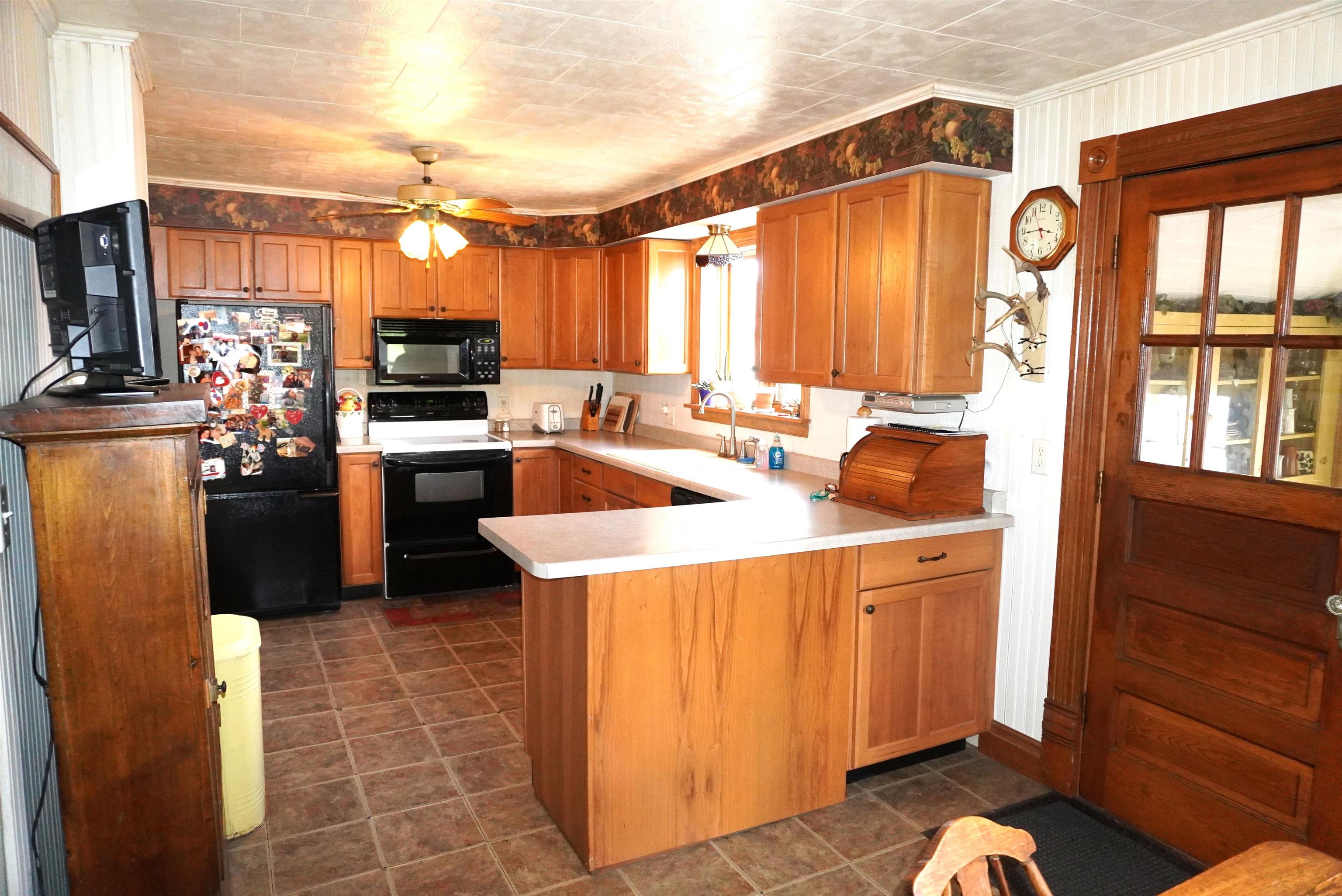 8525 N 60TH AVENUE, Merrill, Wisconsin 54452, 4 Bedrooms Bedrooms, ,2 BathroomsBathrooms,Residential,For Sale,8525 N 60TH AVENUE,22602120