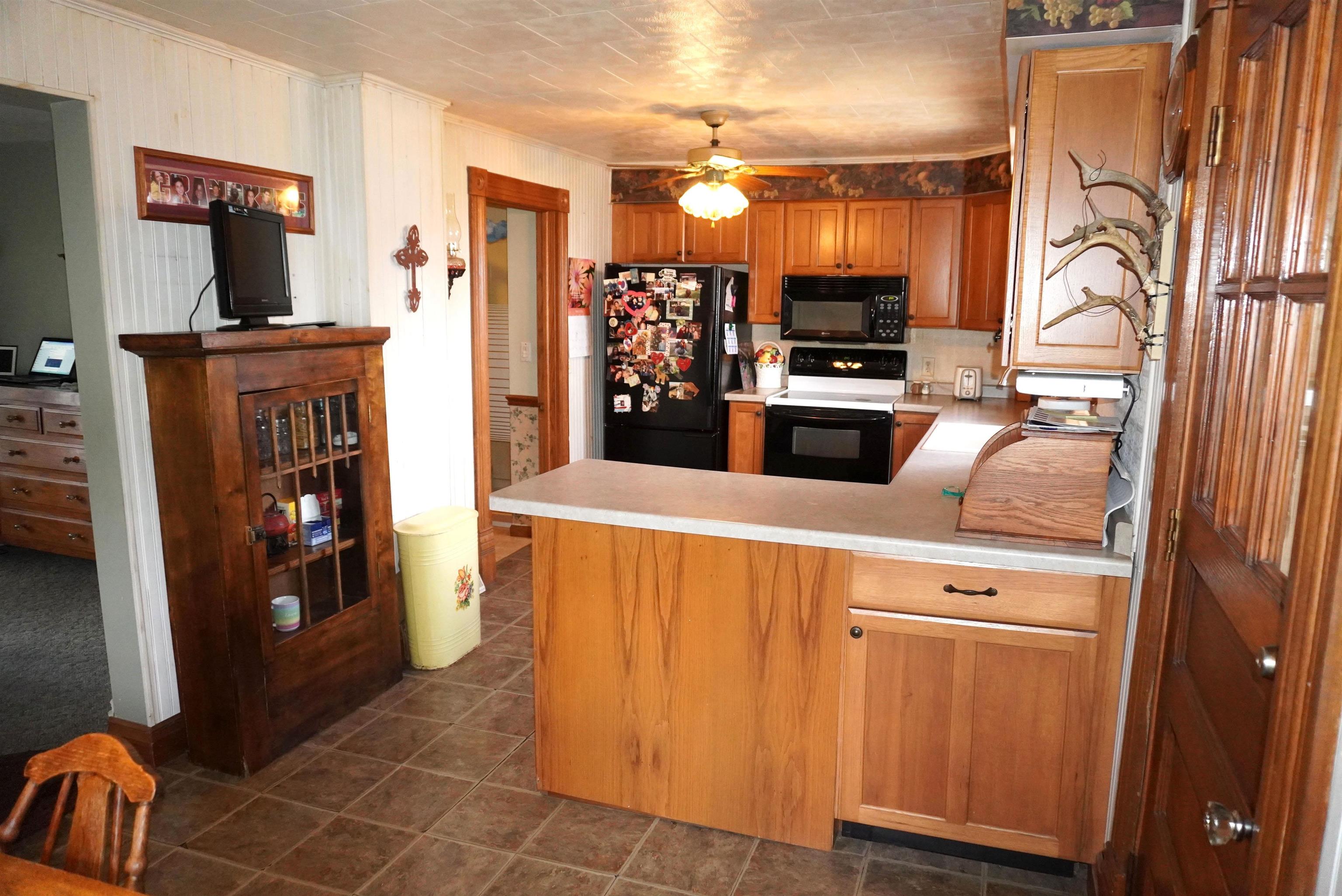 8525 N 60TH AVENUE, Merrill, Wisconsin 54452, 4 Bedrooms Bedrooms, ,2 BathroomsBathrooms,Residential,For Sale,8525 N 60TH AVENUE,22602120