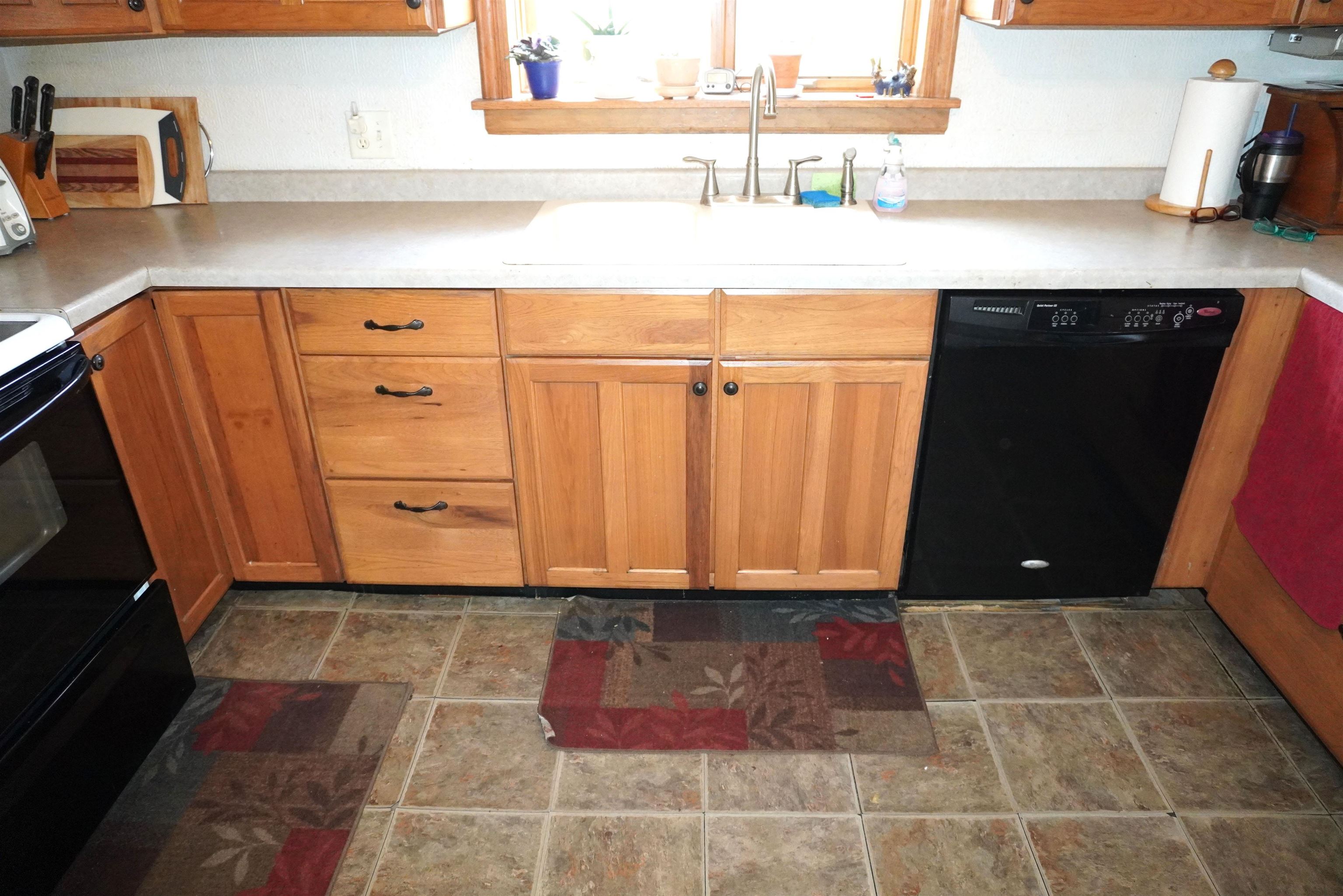 8525 N 60TH AVENUE, Merrill, Wisconsin 54452, 4 Bedrooms Bedrooms, ,2 BathroomsBathrooms,Residential,For Sale,8525 N 60TH AVENUE,22602120