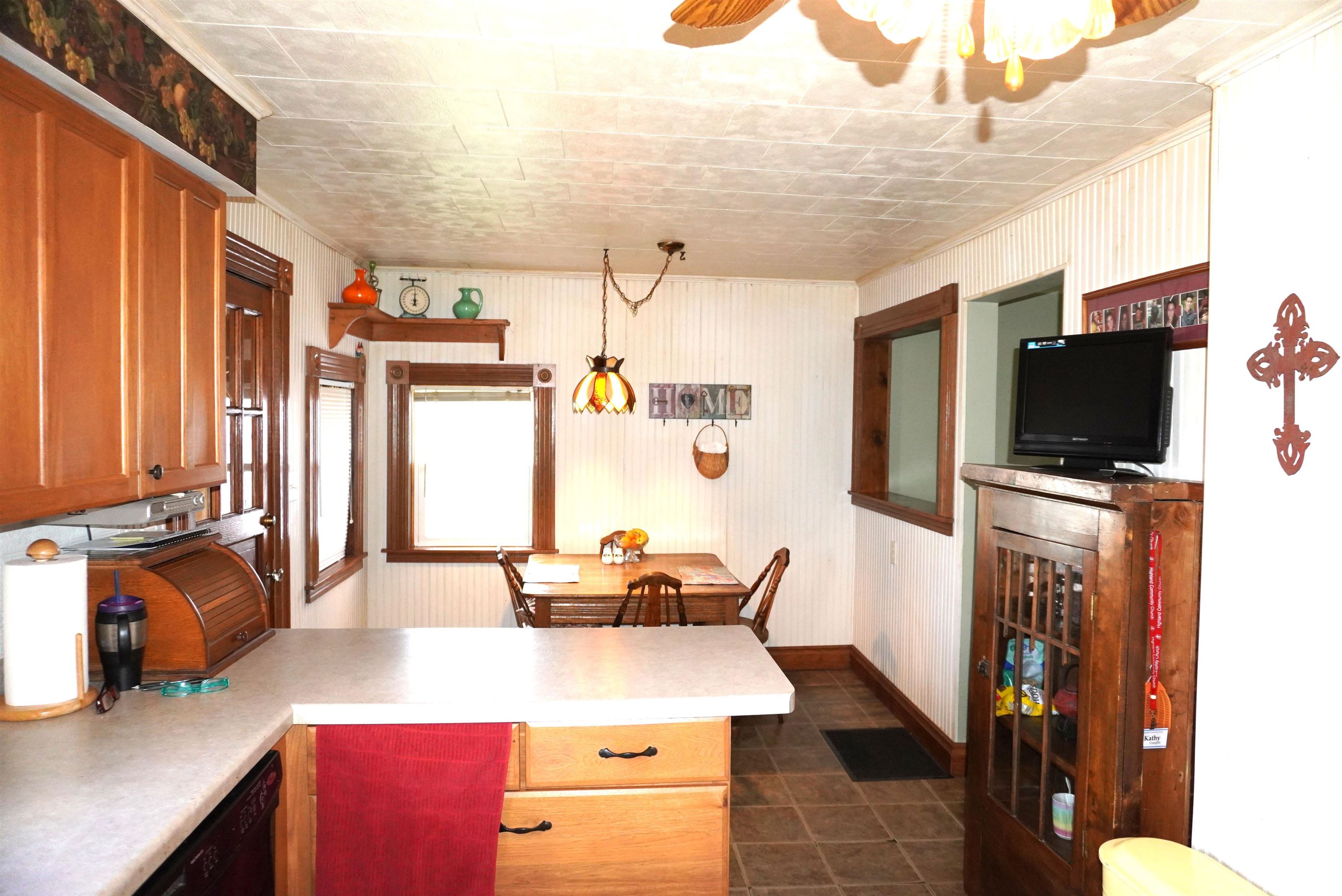 8525 N 60TH AVENUE, Merrill, Wisconsin 54452, 4 Bedrooms Bedrooms, ,2 BathroomsBathrooms,Residential,For Sale,8525 N 60TH AVENUE,22602120