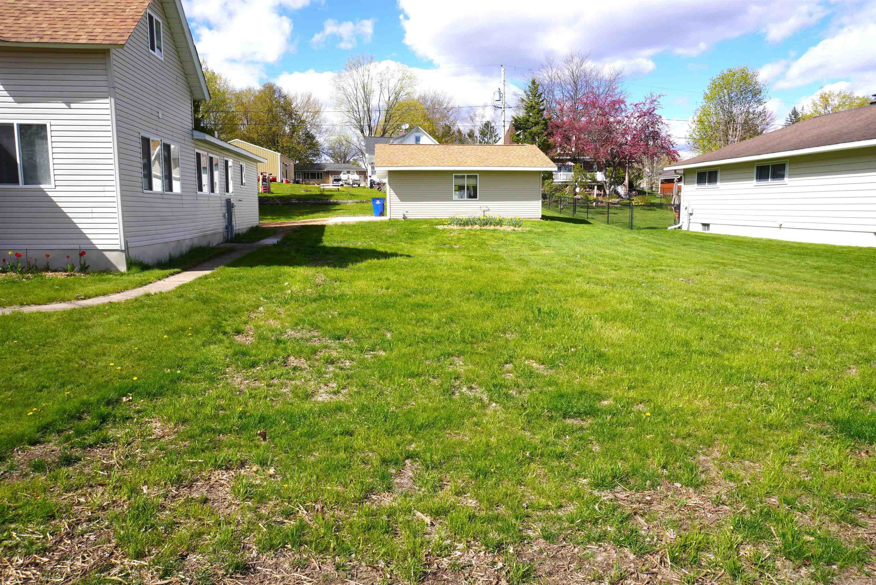 1706 E 7TH STREET, Merrill, Wisconsin 54452, 3 Bedrooms Bedrooms, ,2 BathroomsBathrooms,Residential,For Sale,1706 E 7TH STREET,22602123