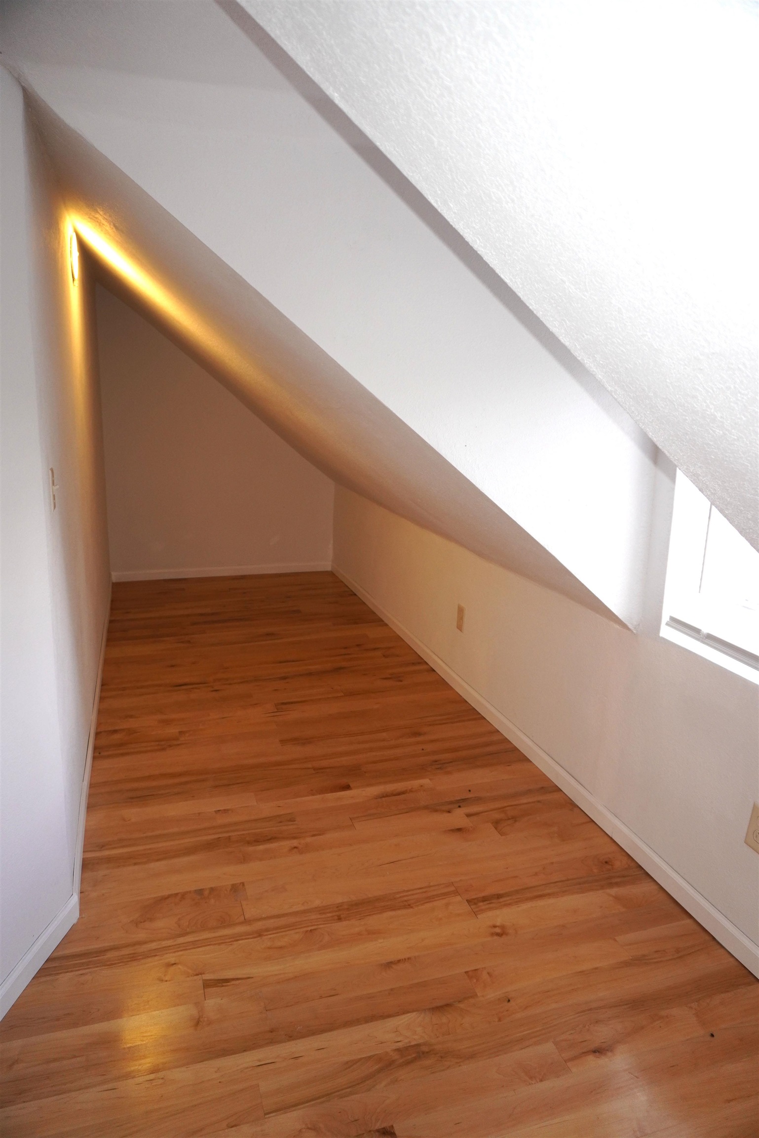 1706 E 7TH STREET, Merrill, Wisconsin 54452, 3 Bedrooms Bedrooms, ,2 BathroomsBathrooms,Residential,For Sale,1706 E 7TH STREET,22602123