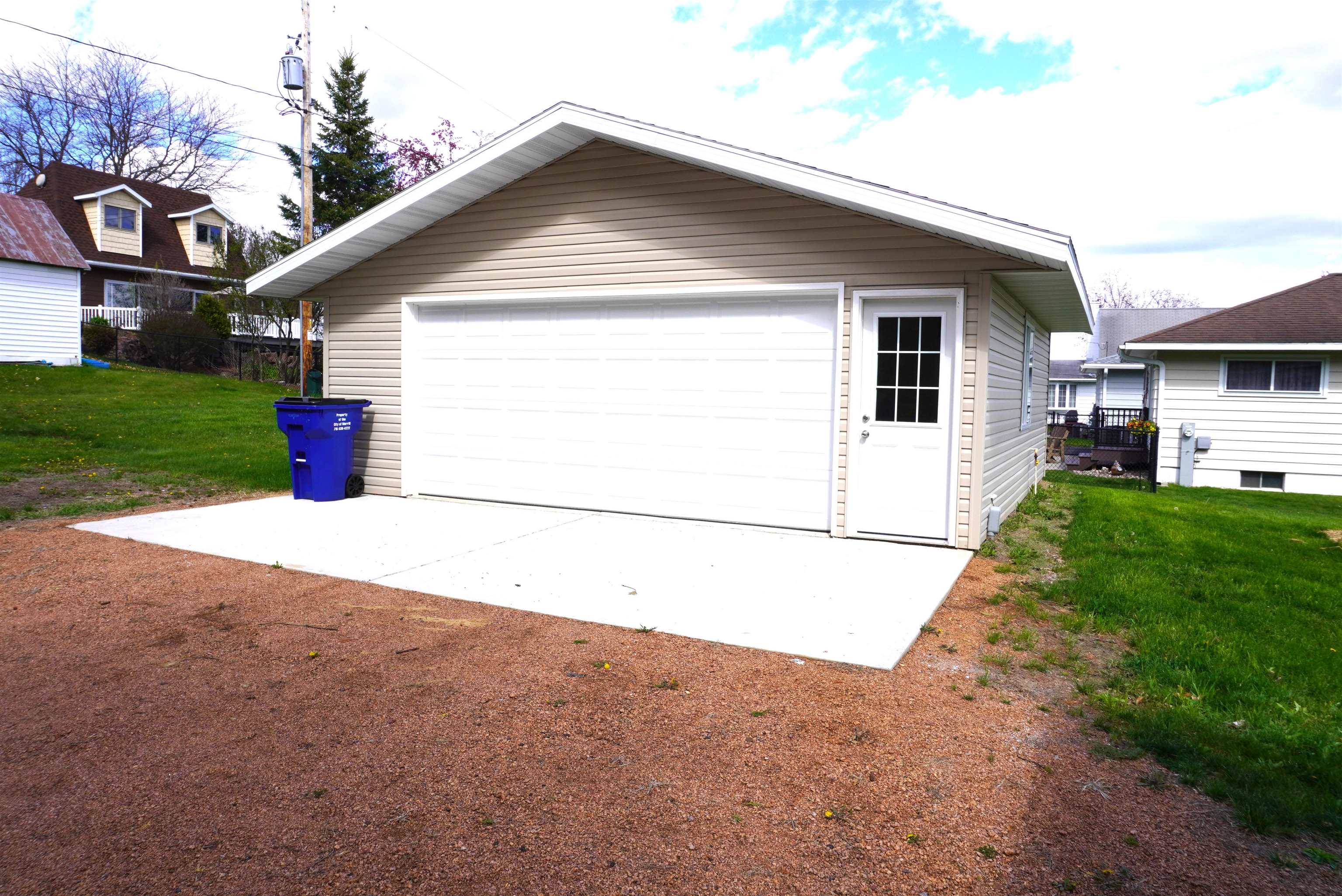 1706 E 7TH STREET, Merrill, Wisconsin 54452, 3 Bedrooms Bedrooms, ,2 BathroomsBathrooms,Residential,For Sale,1706 E 7TH STREET,22602123