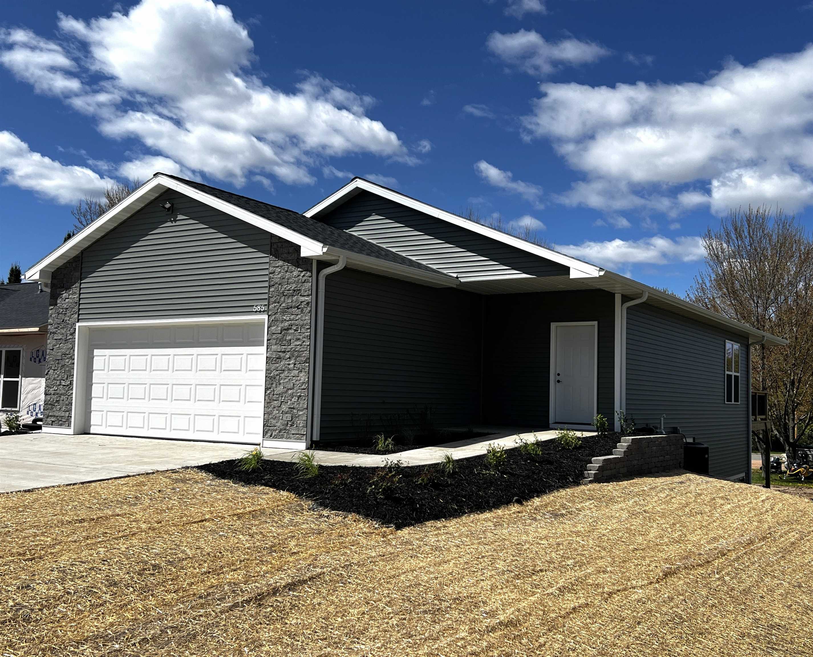 585 BLAKE STREET, Mosinee, Wisconsin 54455, 3 Bedrooms Bedrooms, ,2 BathroomsBathrooms,Residential,For Sale,585 BLAKE STREET,22602124