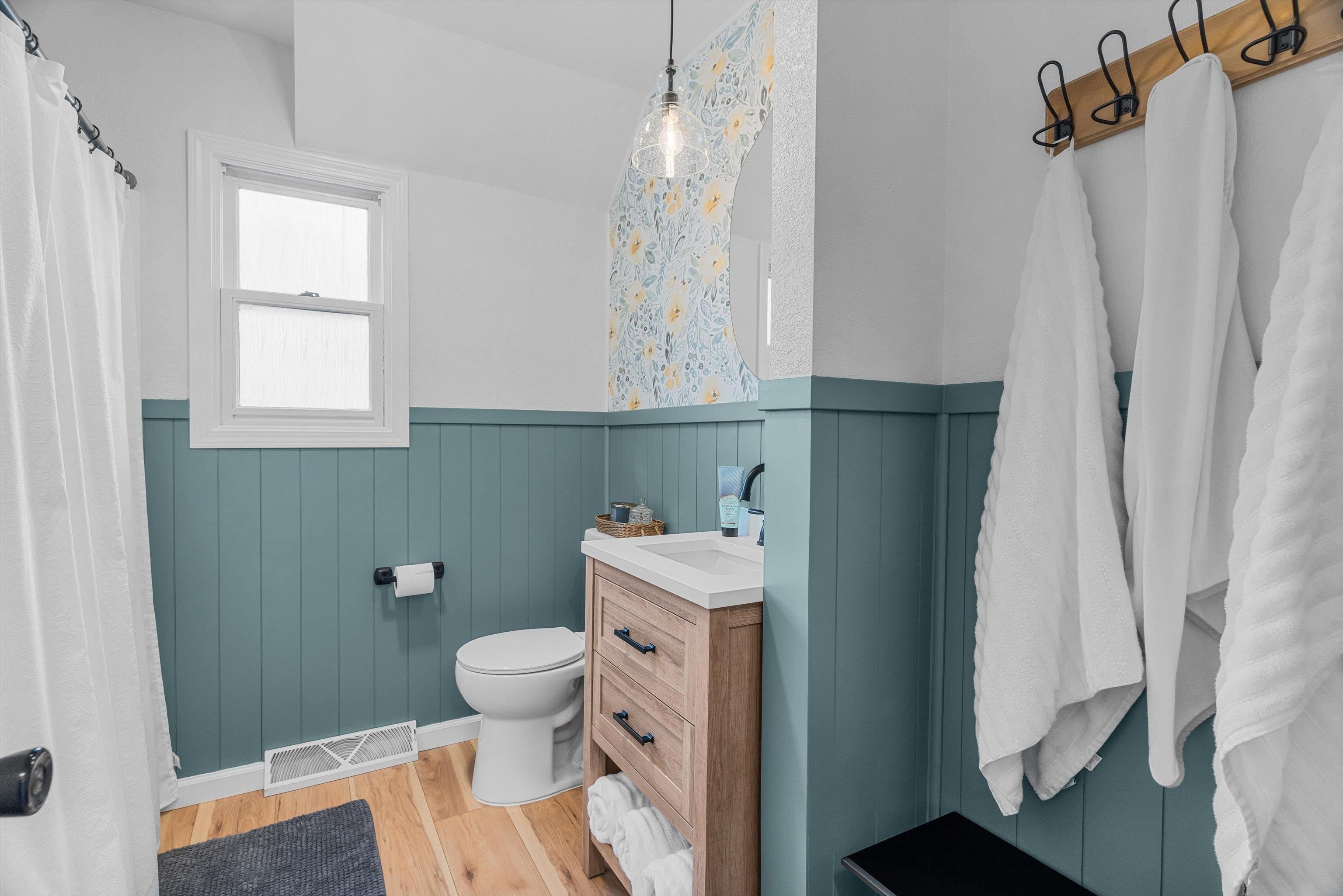 806 E DOEGE STREET, Marshfield, Wisconsin 54449, 3 Bedrooms Bedrooms, ,1 BathroomBathrooms,Residential,For Sale,806 E DOEGE STREET,22602125