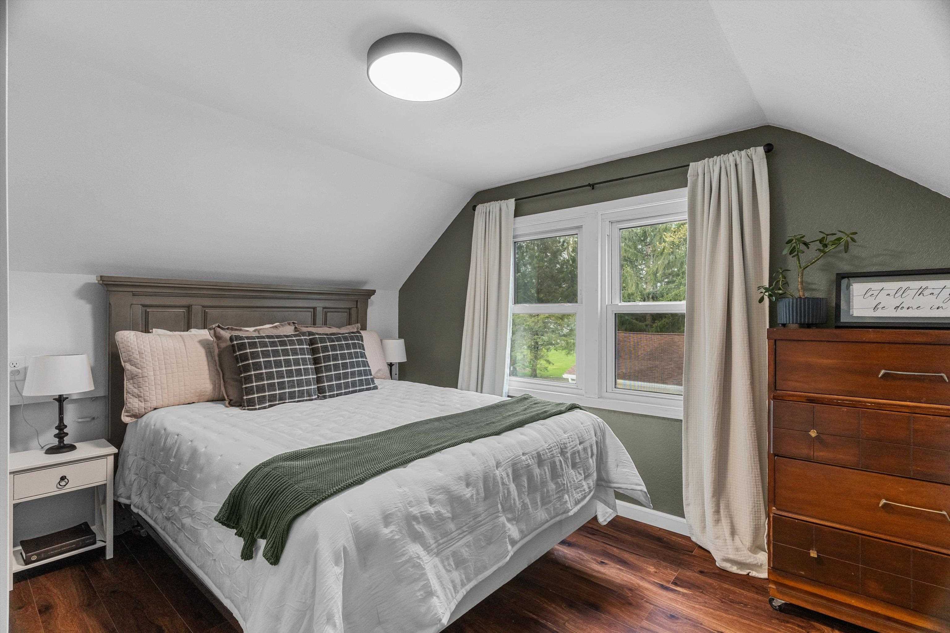 806 E DOEGE STREET, Marshfield, Wisconsin 54449, 3 Bedrooms Bedrooms, ,1 BathroomBathrooms,Residential,For Sale,806 E DOEGE STREET,22602125