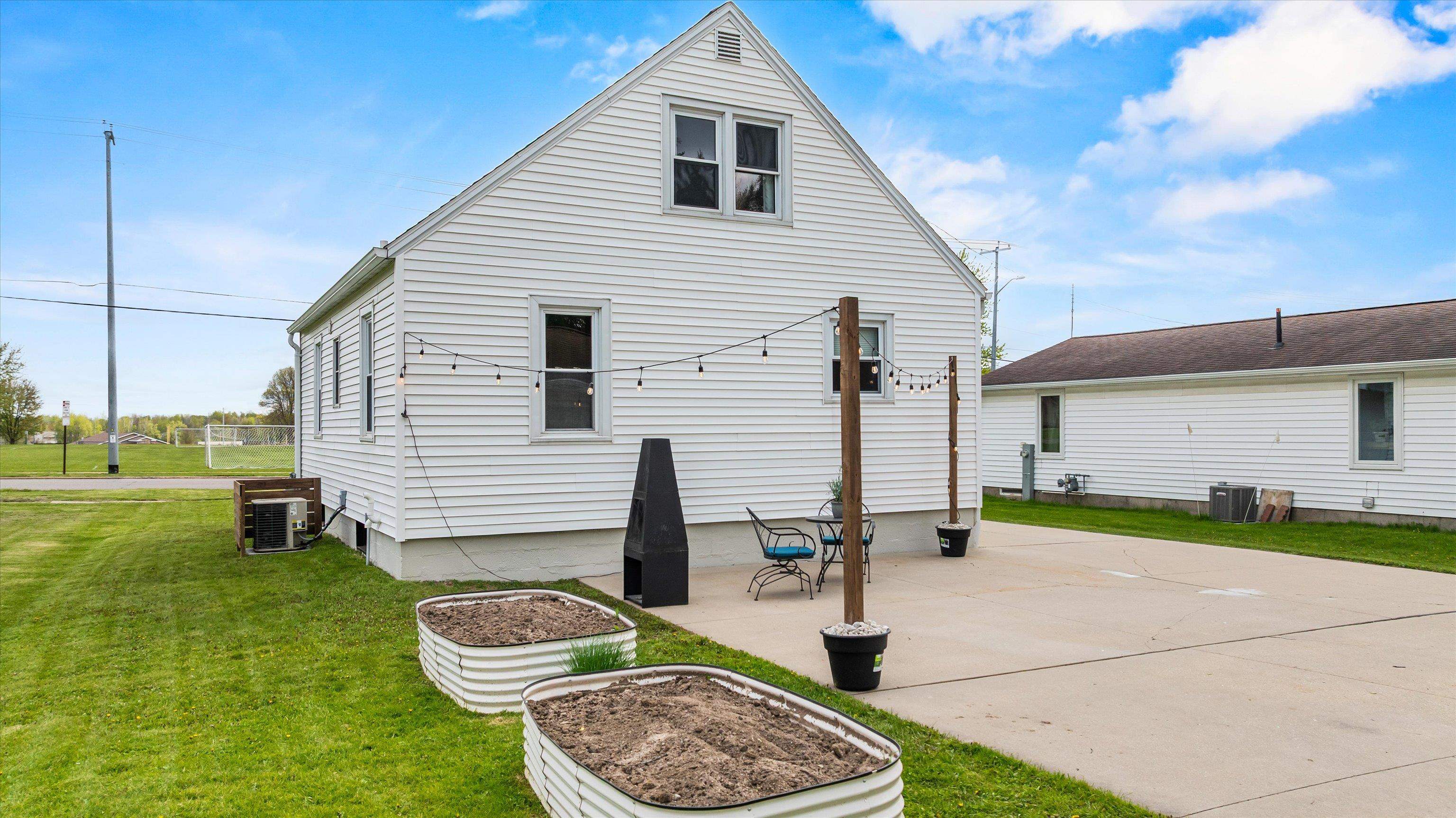 806 E DOEGE STREET, Marshfield, Wisconsin 54449, 3 Bedrooms Bedrooms, ,1 BathroomBathrooms,Residential,For Sale,806 E DOEGE STREET,22602125