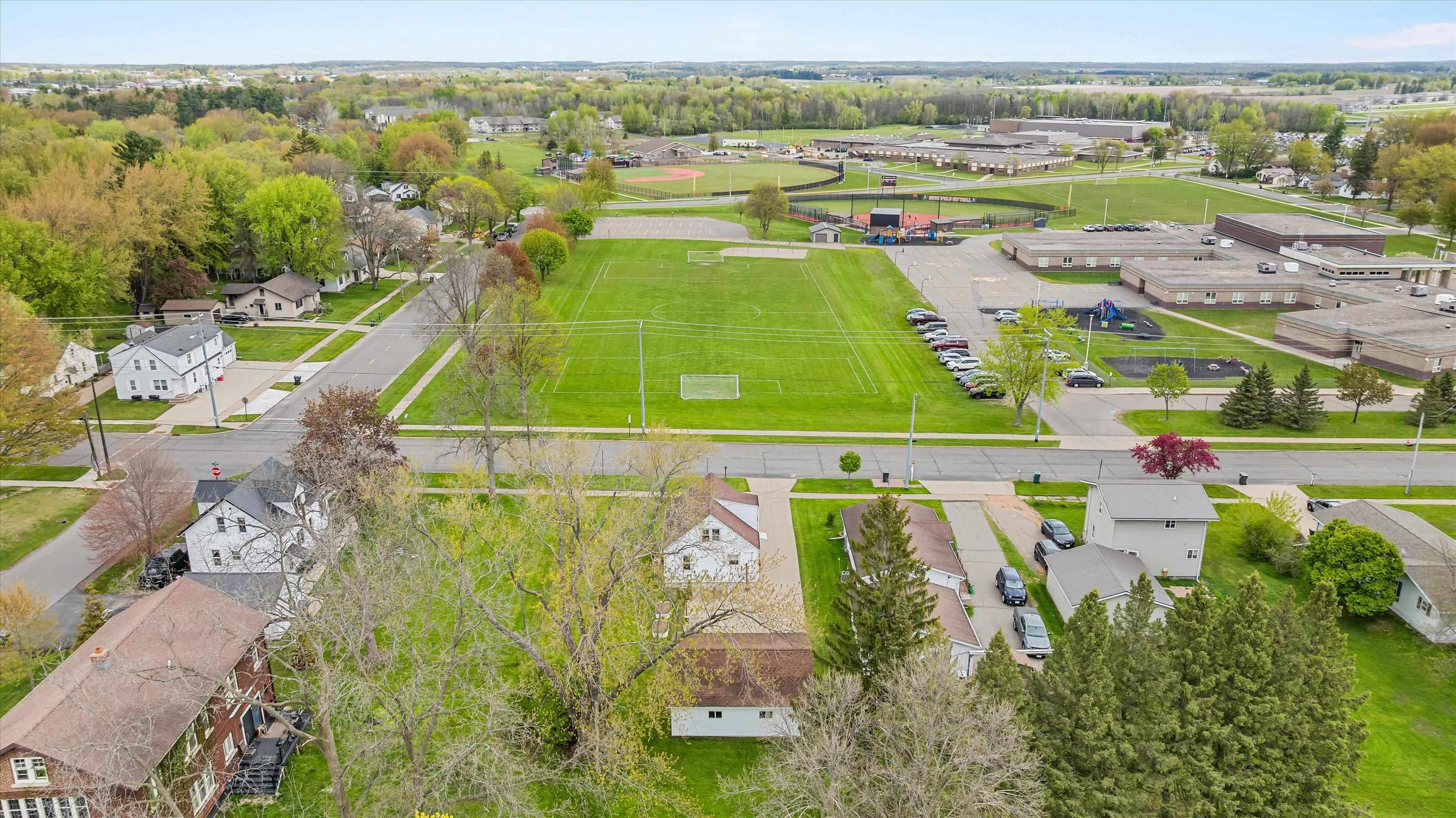 806 E DOEGE STREET, Marshfield, Wisconsin 54449, 3 Bedrooms Bedrooms, ,1 BathroomBathrooms,Residential,For Sale,806 E DOEGE STREET,22602125