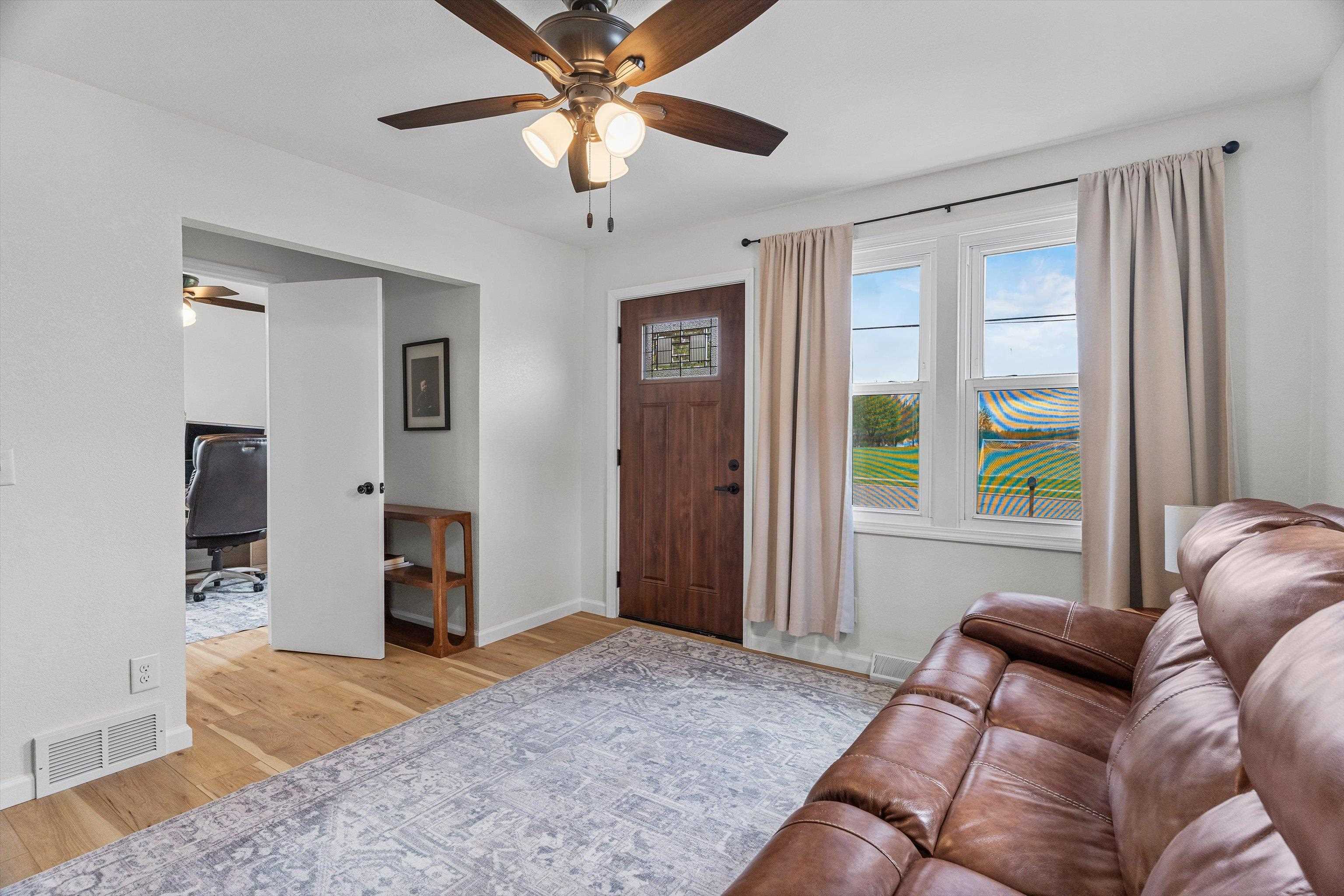 806 E DOEGE STREET, Marshfield, Wisconsin 54449, 3 Bedrooms Bedrooms, ,1 BathroomBathrooms,Residential,For Sale,806 E DOEGE STREET,22602125