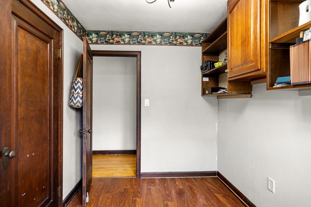1105 E 9TH STREET, Merrill, Wisconsin 54452, 6 Bedrooms Bedrooms, ,2 BathroomsBathrooms,Residential,For Sale,1105 E 9TH STREET,22602128