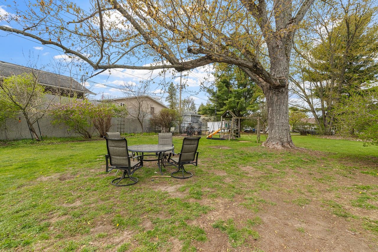 1105 E 9TH STREET, Merrill, Wisconsin 54452, 6 Bedrooms Bedrooms, ,2 BathroomsBathrooms,Residential,For Sale,1105 E 9TH STREET,22602128