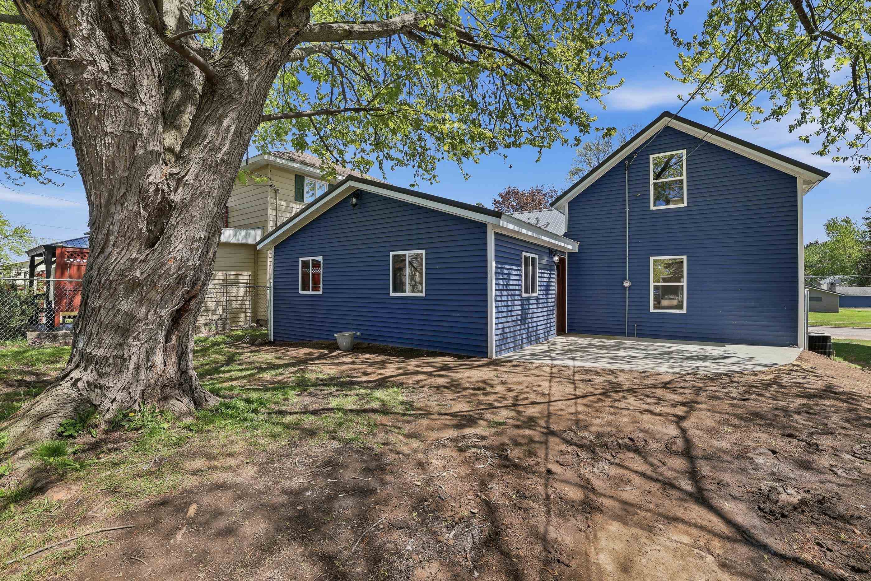 310 N MAPLE AVENUE, Marshfield, Wisconsin 54449, 4 Bedrooms Bedrooms, ,1 BathroomBathrooms,Residential,For Sale,310 N MAPLE AVENUE,22602140