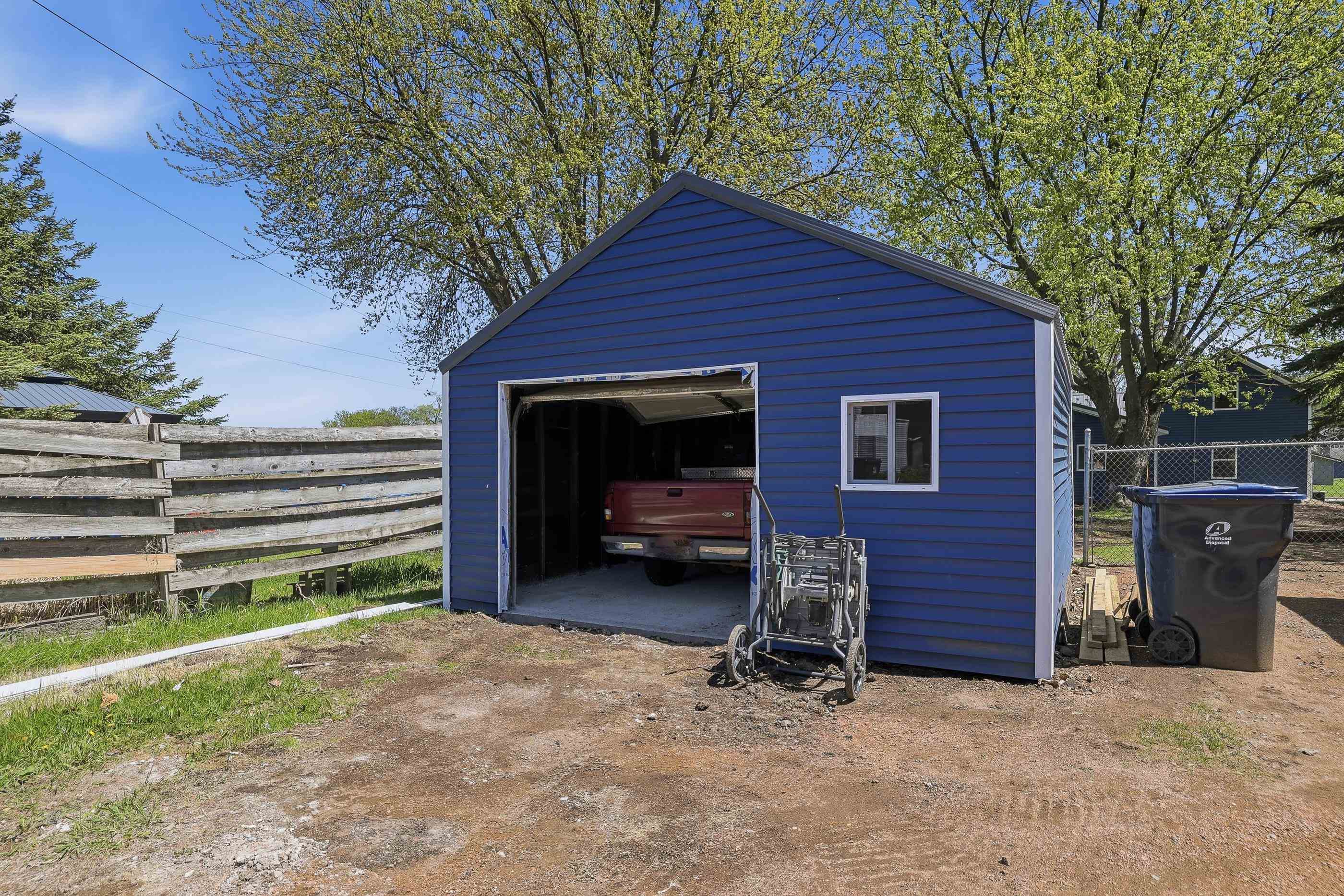 310 N MAPLE AVENUE, Marshfield, Wisconsin 54449, 4 Bedrooms Bedrooms, ,1 BathroomBathrooms,Residential,For Sale,310 N MAPLE AVENUE,22602140