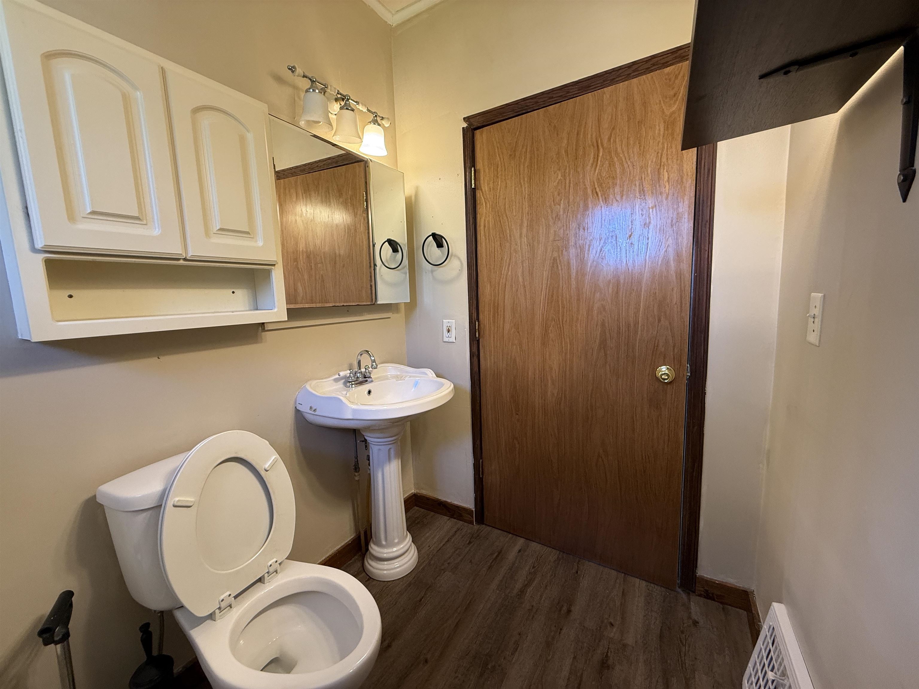 N11316 ANTIGO STREET, Elcho, Wisconsin 54428, 3 Bedrooms Bedrooms, ,1 BathroomBathrooms,Residential,For Sale,N11316 ANTIGO STREET,22602143