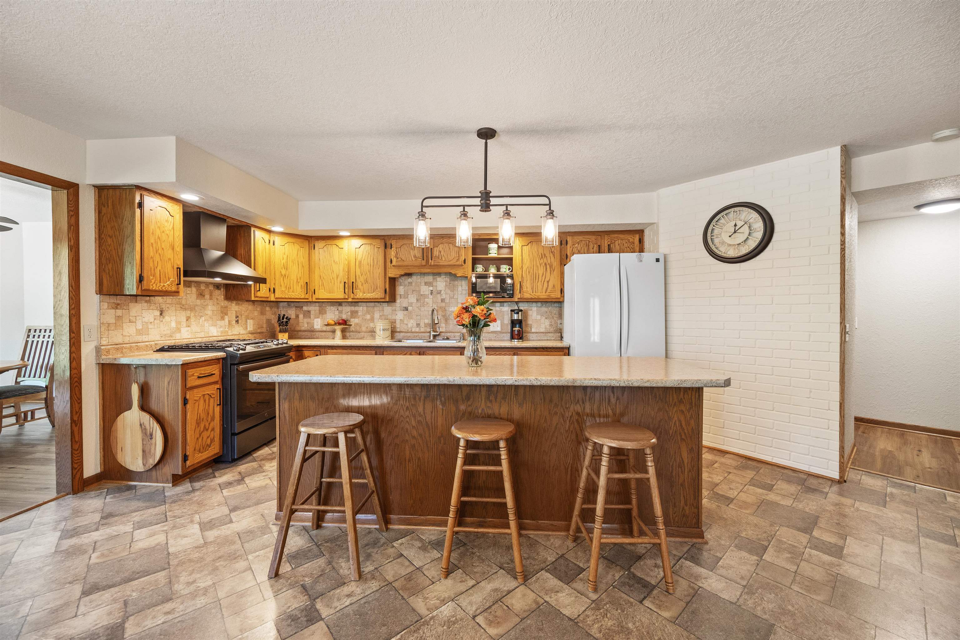 101 14TH AVENUE, Nekoosa, Wisconsin 54457, 3 Bedrooms Bedrooms, ,2 BathroomsBathrooms,Residential,For Sale,101 14TH AVENUE,22602144