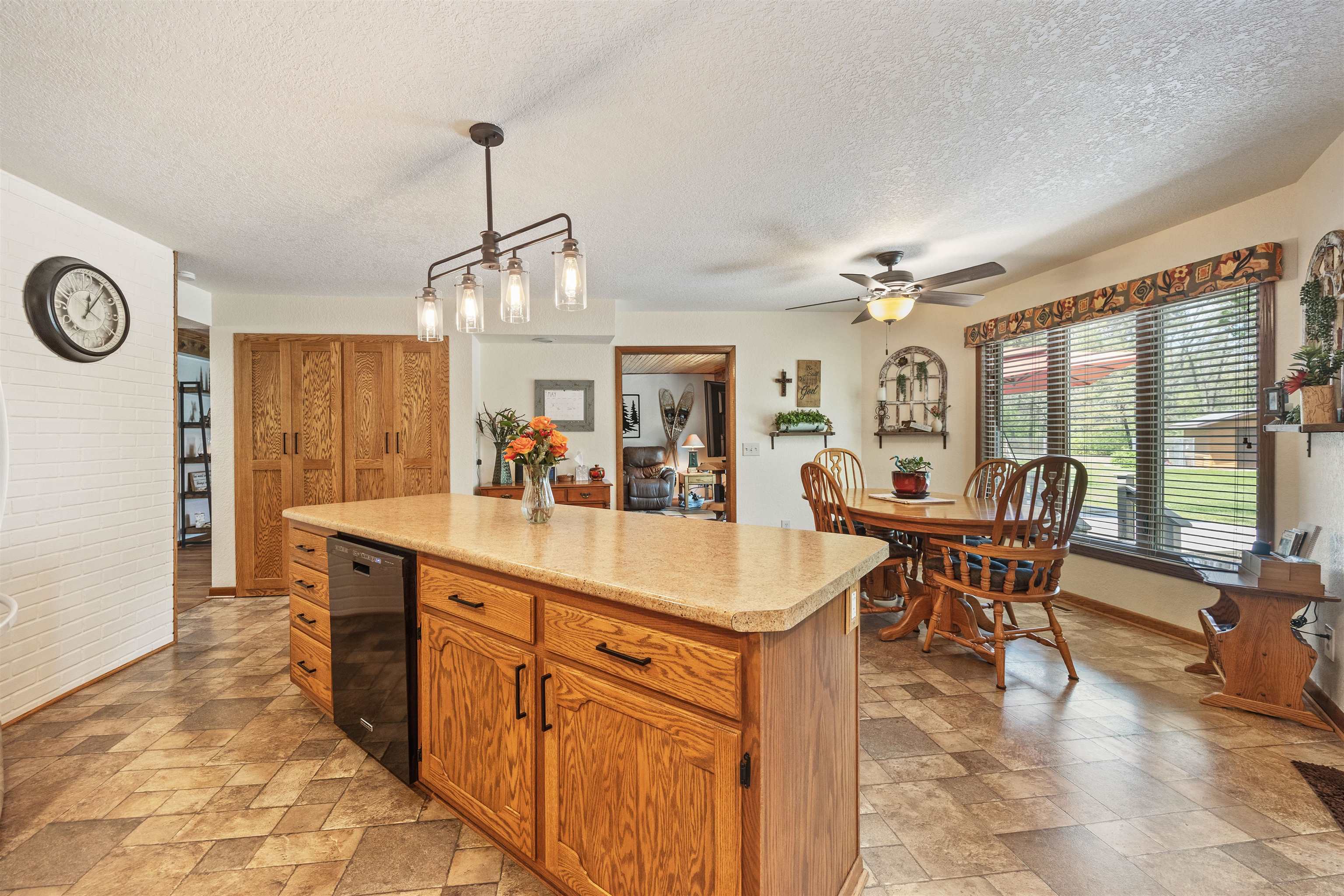 101 14TH AVENUE, Nekoosa, Wisconsin 54457, 3 Bedrooms Bedrooms, ,2 BathroomsBathrooms,Residential,For Sale,101 14TH AVENUE,22602144
