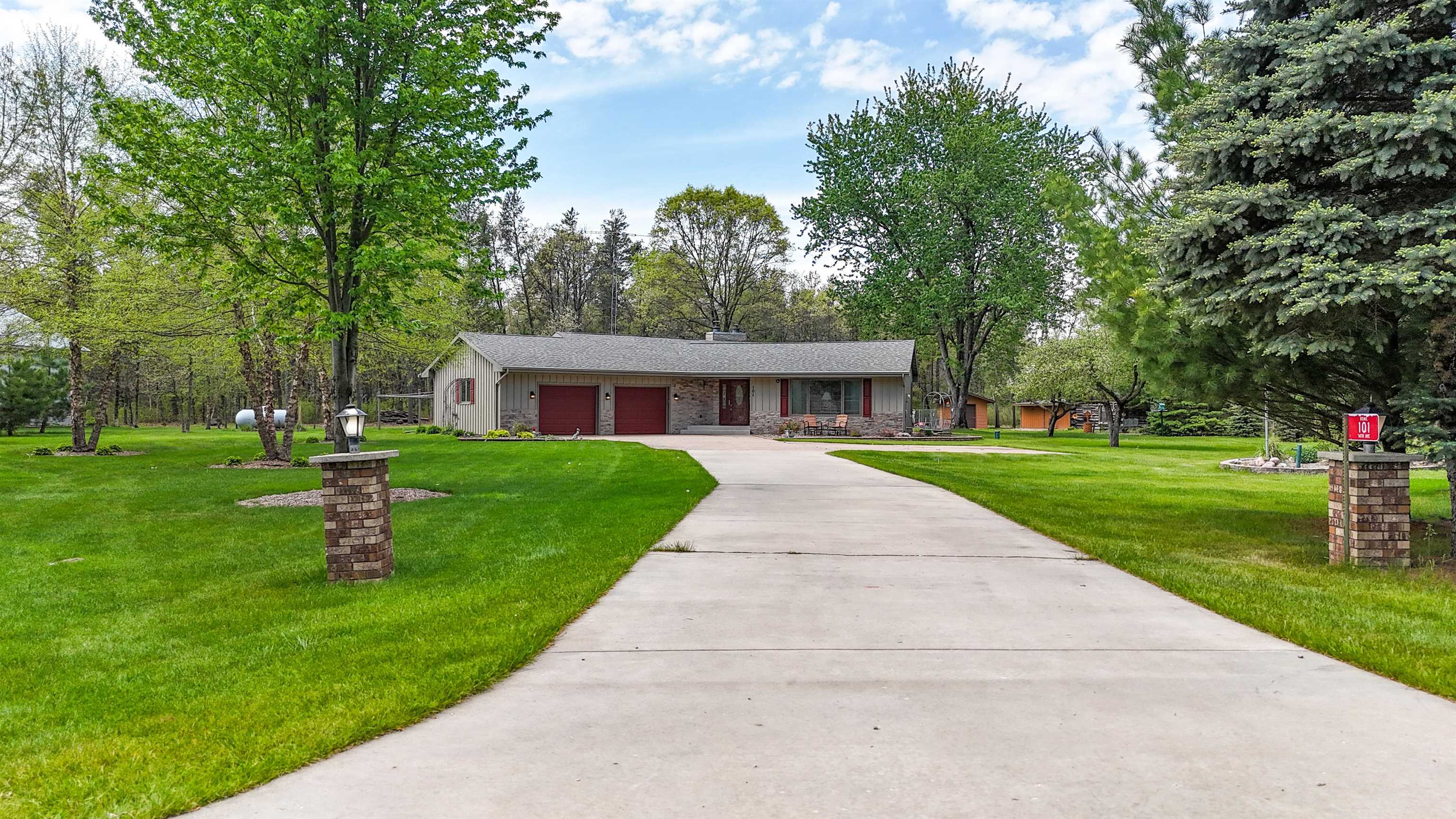 101 14TH AVENUE, Nekoosa, Wisconsin 54457, 3 Bedrooms Bedrooms, ,2 BathroomsBathrooms,Residential,For Sale,101 14TH AVENUE,22602144