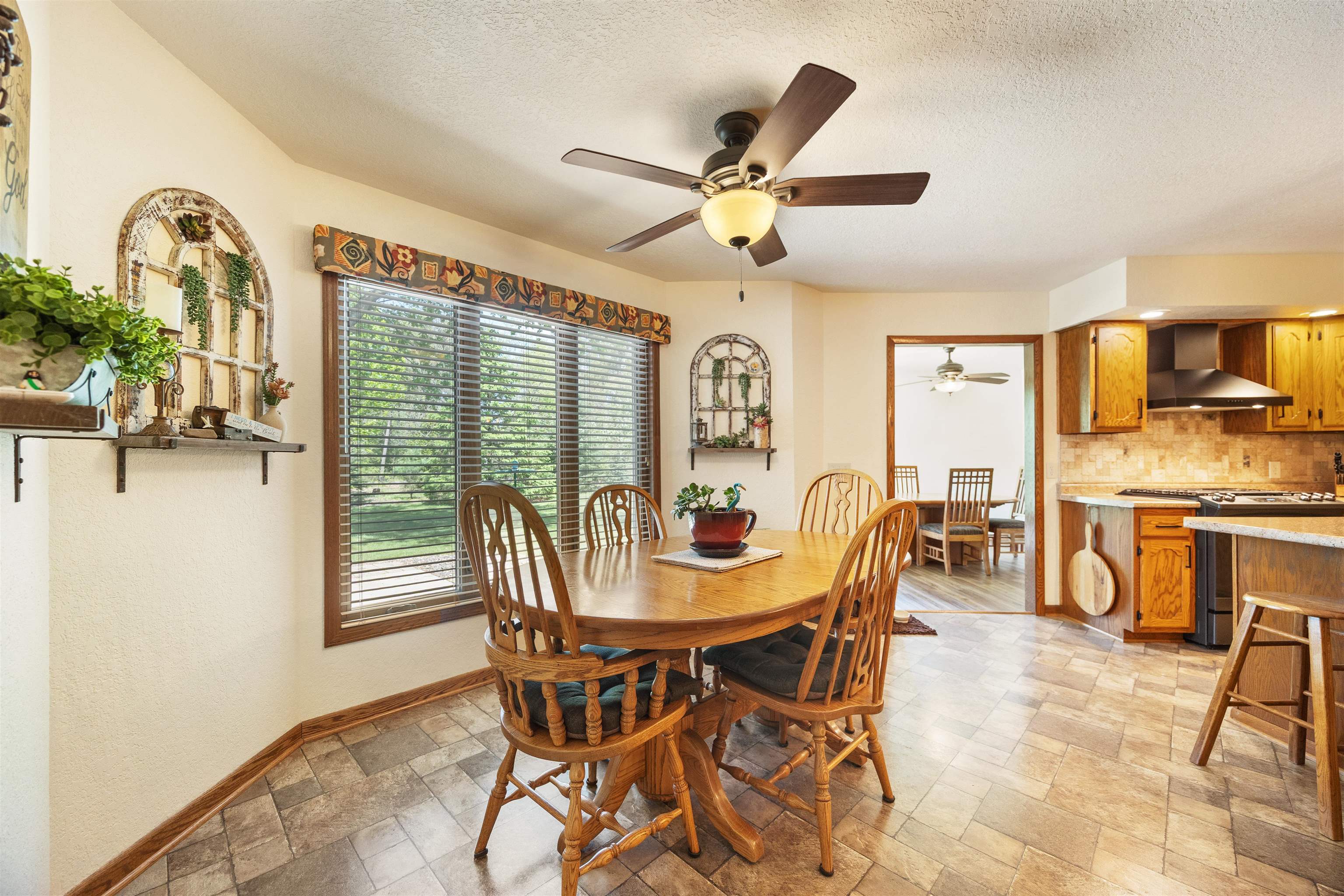 101 14TH AVENUE, Nekoosa, Wisconsin 54457, 3 Bedrooms Bedrooms, ,2 BathroomsBathrooms,Residential,For Sale,101 14TH AVENUE,22602144