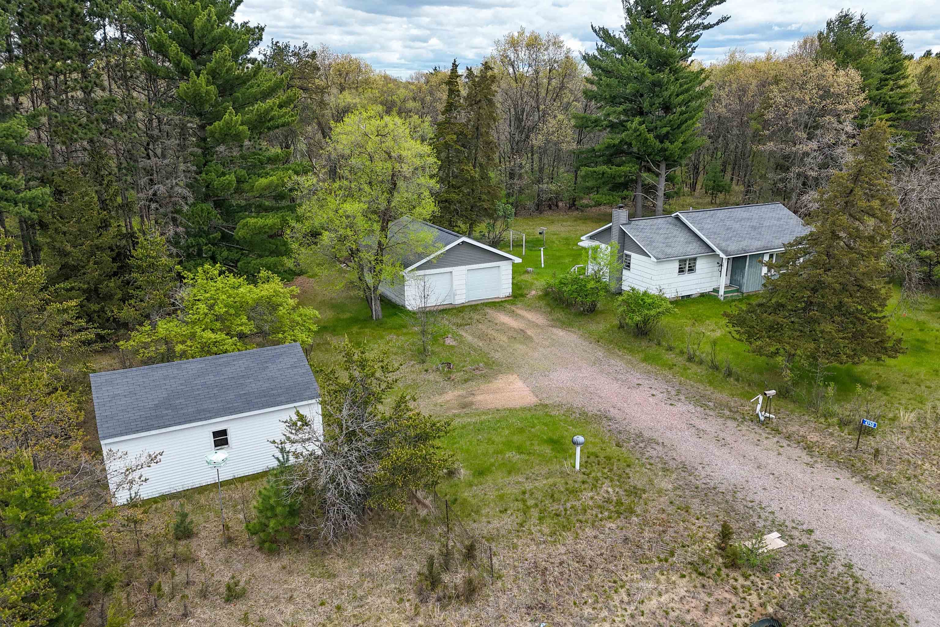 4750 COUNTY LINE ROAD, Nekoosa, Wisconsin 54457, 2 Bedrooms Bedrooms, ,1 BathroomBathrooms,Residential,For Sale,4750 COUNTY LINE ROAD,22602145