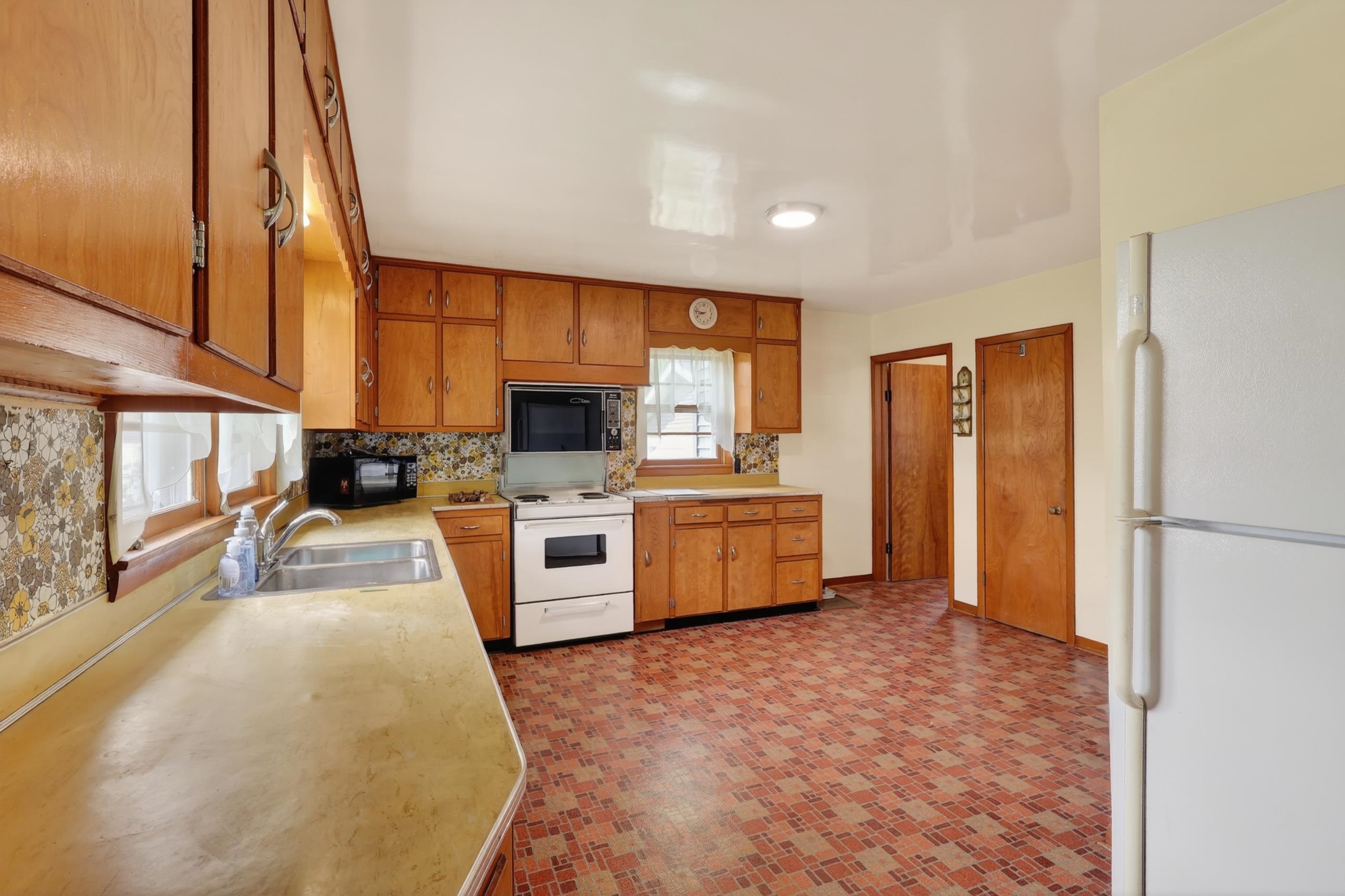4750 COUNTY LINE ROAD, Nekoosa, Wisconsin 54457, 2 Bedrooms Bedrooms, ,1 BathroomBathrooms,Residential,For Sale,4750 COUNTY LINE ROAD,22602145