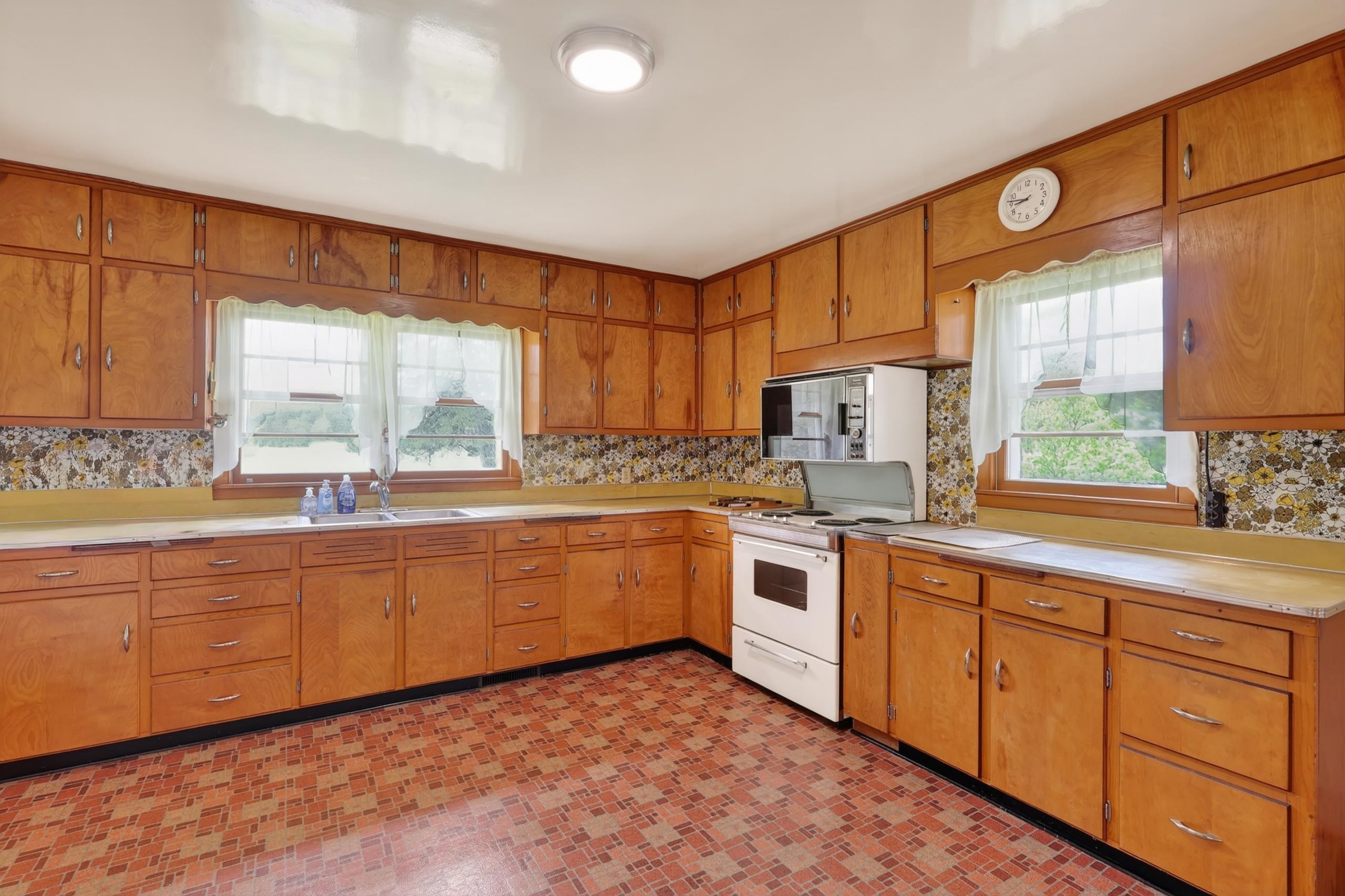 4750 COUNTY LINE ROAD, Nekoosa, Wisconsin 54457, 2 Bedrooms Bedrooms, ,1 BathroomBathrooms,Residential,For Sale,4750 COUNTY LINE ROAD,22602145