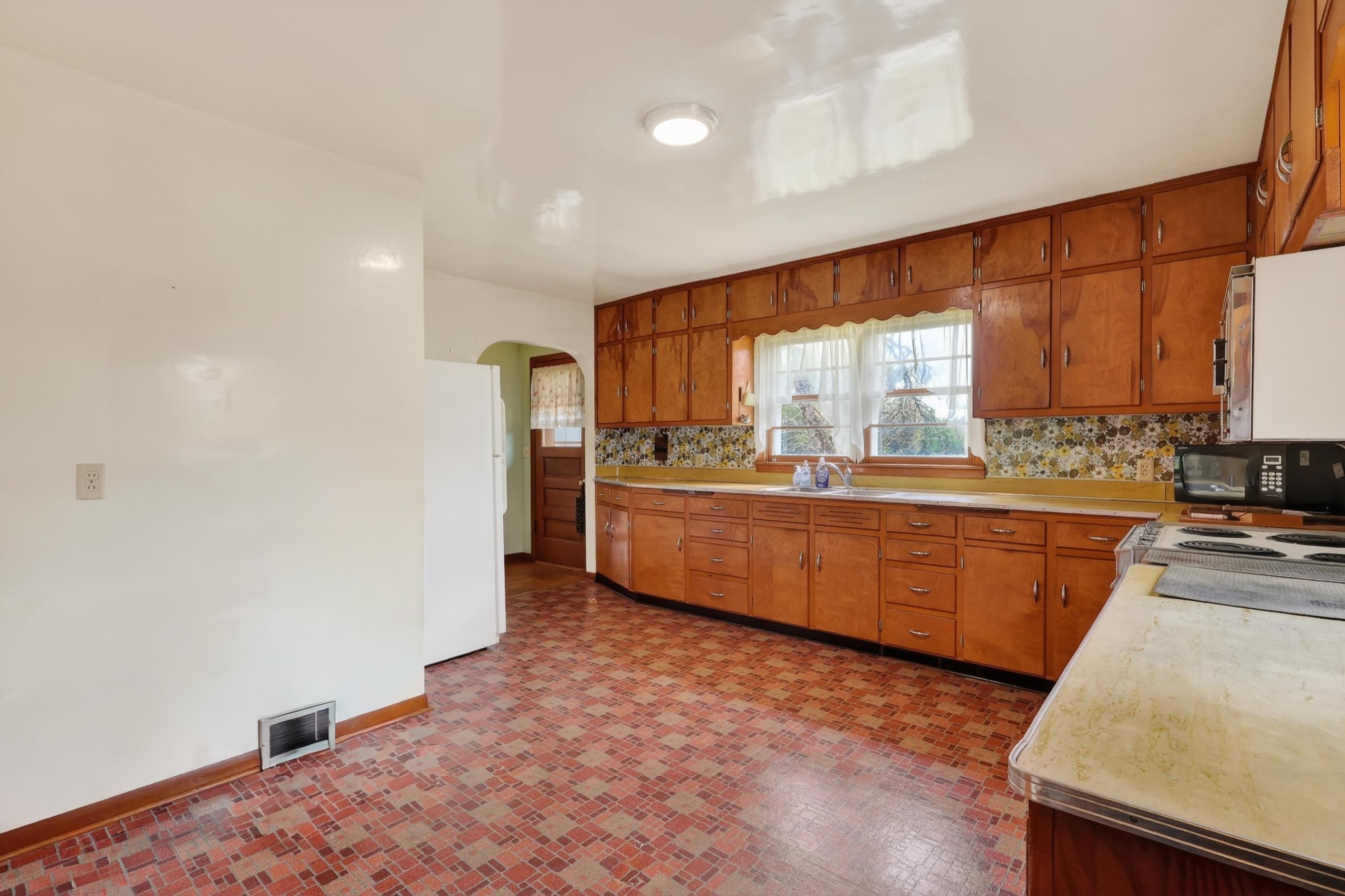 4750 COUNTY LINE ROAD, Nekoosa, Wisconsin 54457, 2 Bedrooms Bedrooms, ,1 BathroomBathrooms,Residential,For Sale,4750 COUNTY LINE ROAD,22602145