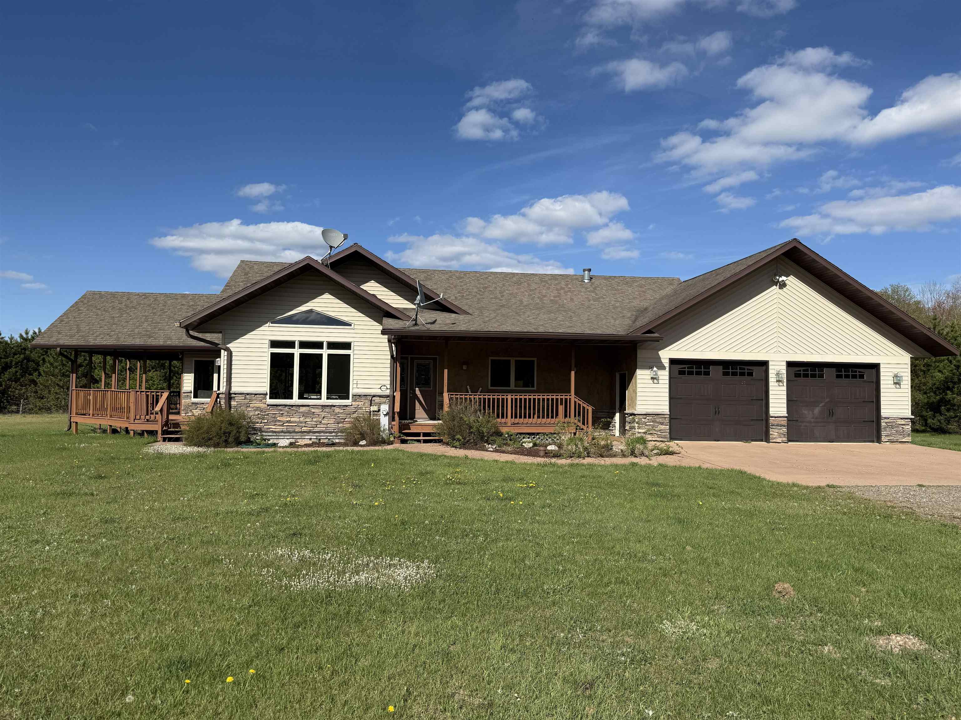 N19088 SANDY LOOP ROAD, Goodman, Wisconsin 54125, 2 Bedrooms Bedrooms, ,2 BathroomsBathrooms,Residential,For Sale,N19088 SANDY LOOP ROAD,22602146