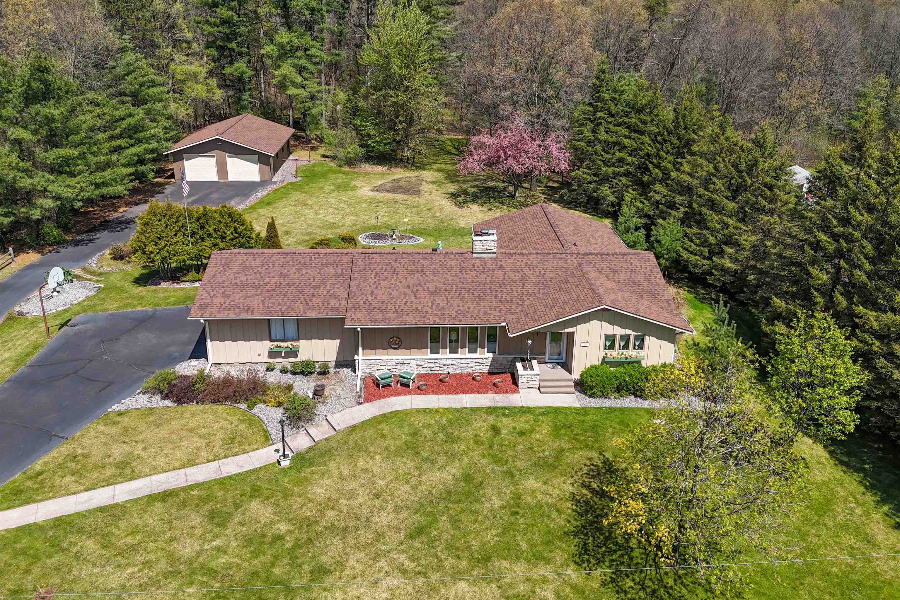 5311 STRODMAN AVENUE, Wisconsin Rapids, Wisconsin 54494, 3 Bedrooms Bedrooms, ,3 BathroomsBathrooms,Residential,For Sale,5311 STRODMAN AVENUE,22602149