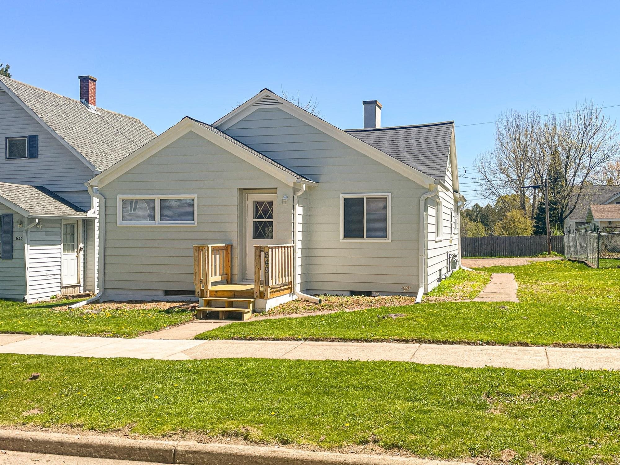 649 7TH AVENUE SOUTH, Park Falls, Wisconsin 54552, 3 Bedrooms Bedrooms, ,1 BathroomBathrooms,Residential,For Sale,649 7TH AVENUE SOUTH,22602150