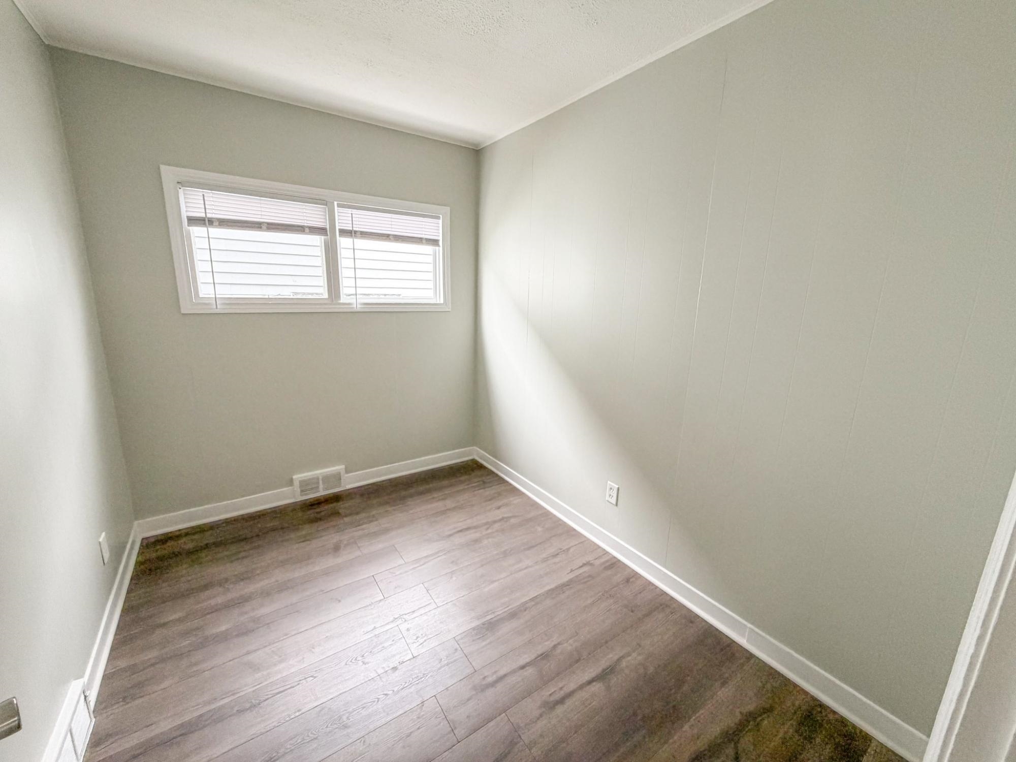 649 7TH AVENUE SOUTH, Park Falls, Wisconsin 54552, 3 Bedrooms Bedrooms, ,1 BathroomBathrooms,Residential,For Sale,649 7TH AVENUE SOUTH,22602150