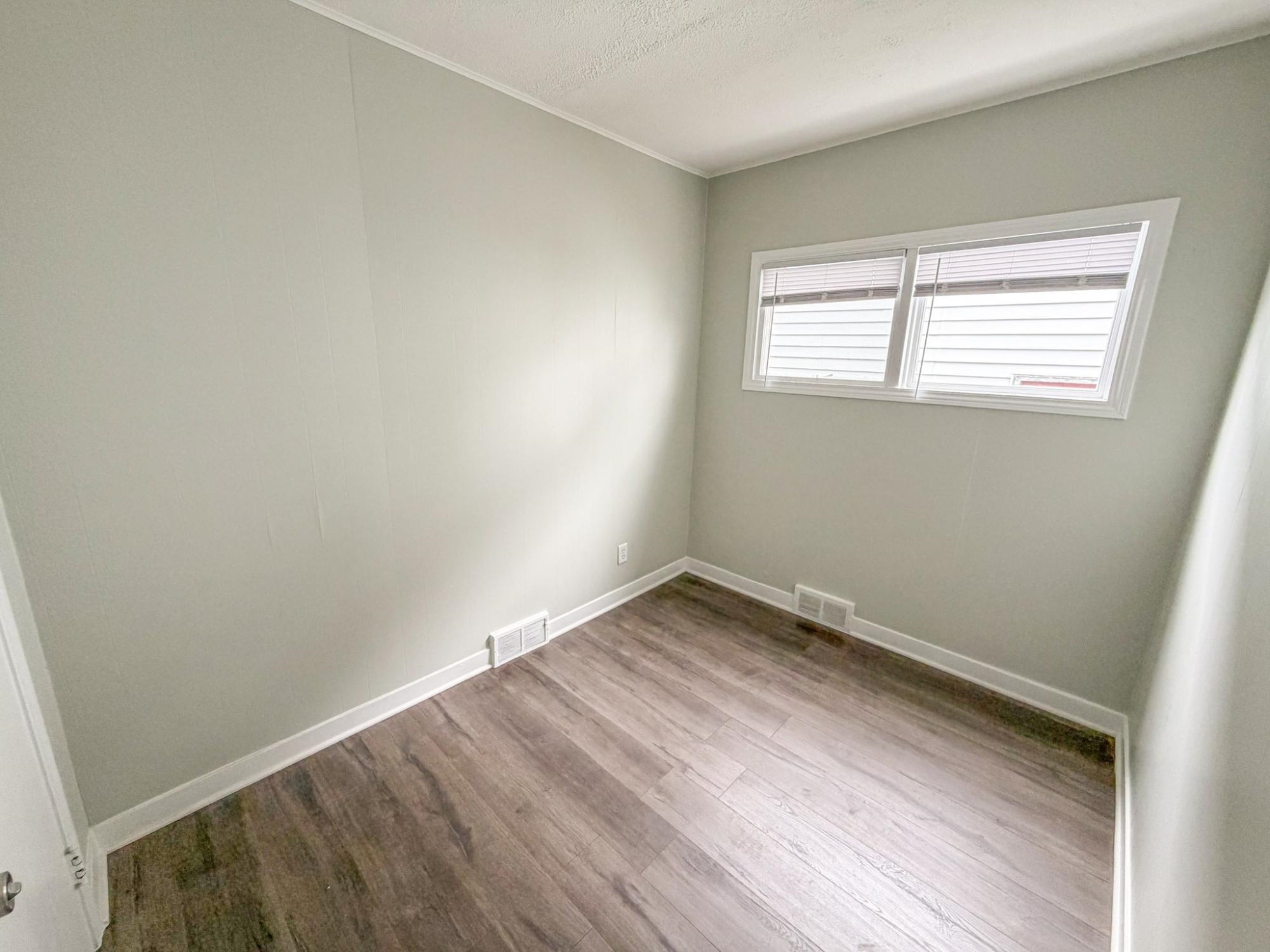 649 7TH AVENUE SOUTH, Park Falls, Wisconsin 54552, 3 Bedrooms Bedrooms, ,1 BathroomBathrooms,Residential,For Sale,649 7TH AVENUE SOUTH,22602150