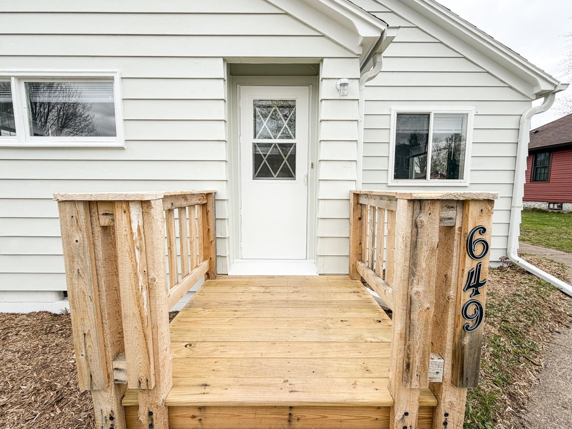 649 7TH AVENUE SOUTH, Park Falls, Wisconsin 54552, 3 Bedrooms Bedrooms, ,1 BathroomBathrooms,Residential,For Sale,649 7TH AVENUE SOUTH,22602150