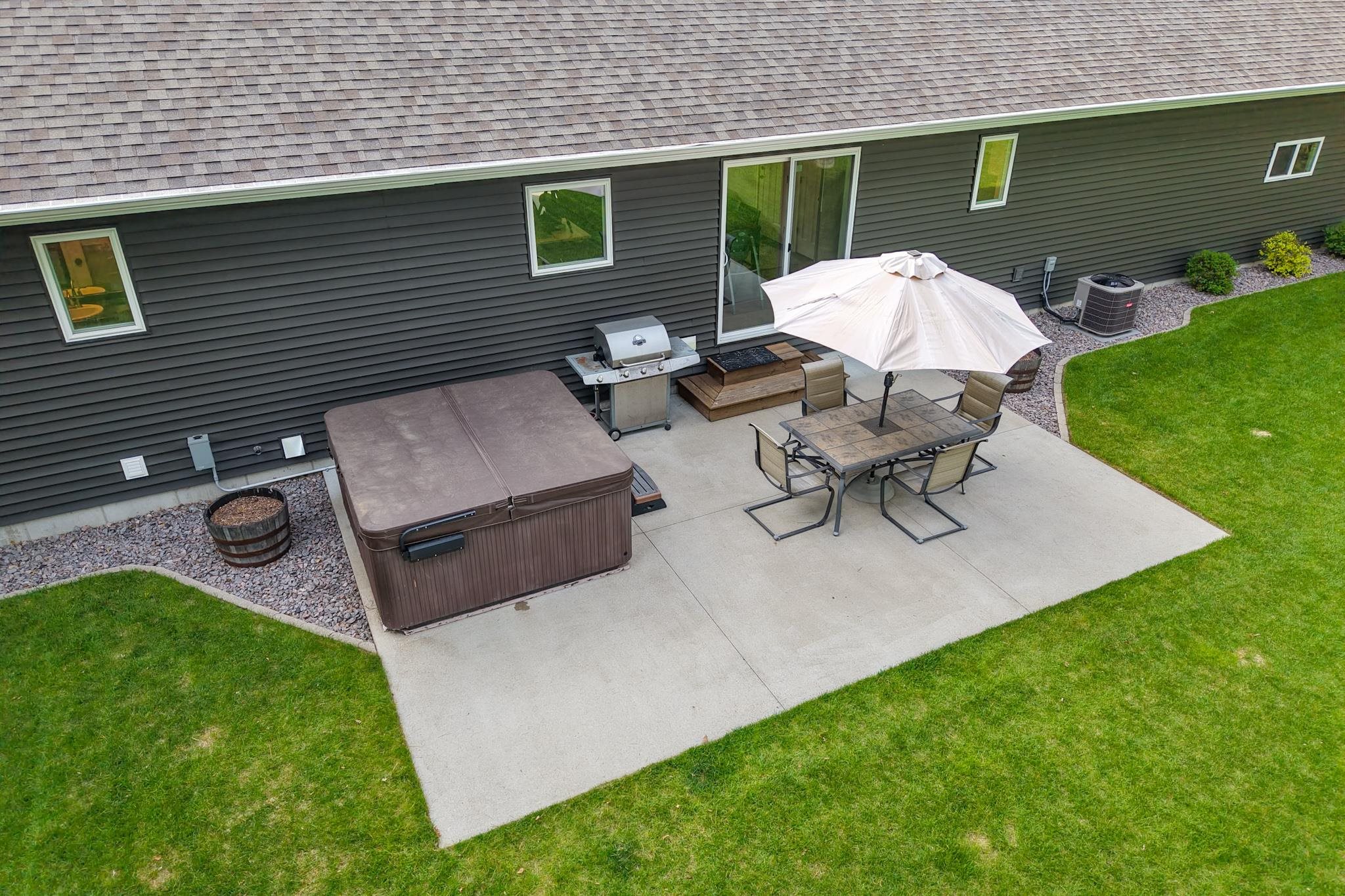 2430 CRYSTAL LANE, Wisconsin Rapids, Wisconsin 54494, 4 Bedrooms Bedrooms, ,3 BathroomsBathrooms,Residential,For Sale,2430 CRYSTAL LANE,22602153