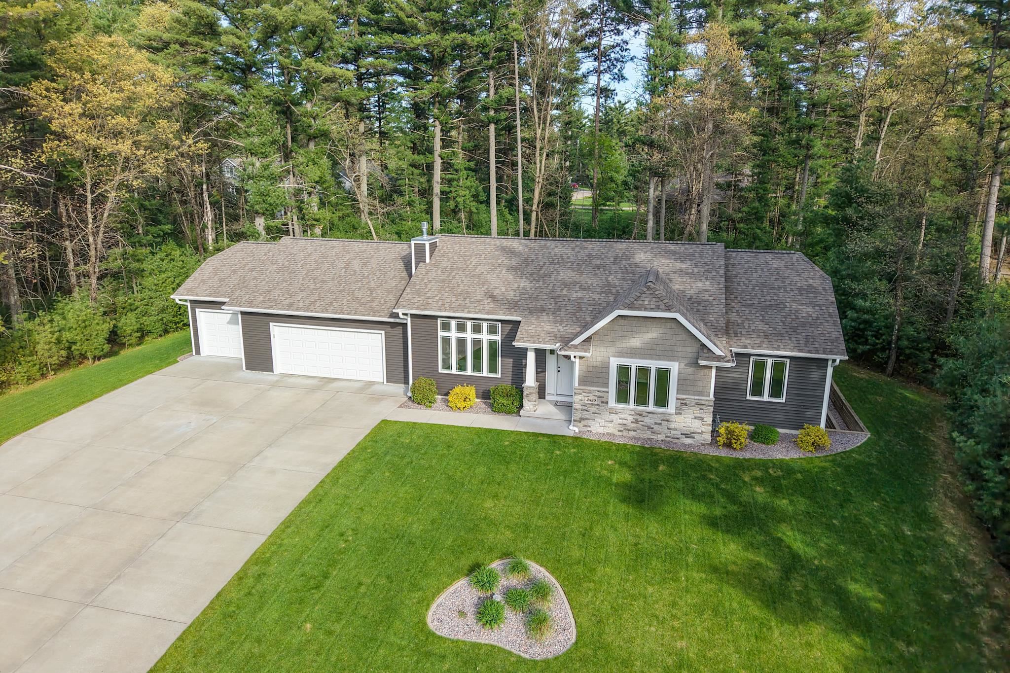 2430 CRYSTAL LANE, Wisconsin Rapids, Wisconsin 54494, 4 Bedrooms Bedrooms, ,3 BathroomsBathrooms,Residential,For Sale,2430 CRYSTAL LANE,22602153