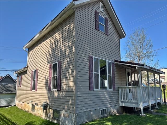 221 W 4TH STREET, Neillsville, Wisconsin 54456, 2 Bedrooms Bedrooms, ,1 BathroomBathrooms,Residential,For Sale,221 W 4TH STREET,22602161