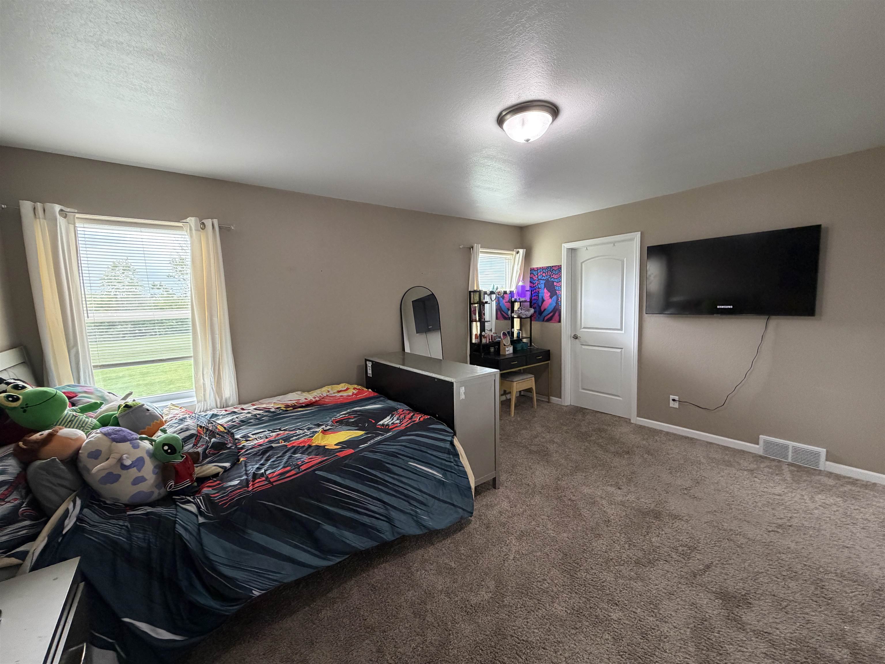 901 WATERSIDE STREET, Athens, Wisconsin 54411, 5 Bedrooms Bedrooms, ,3 BathroomsBathrooms,Residential,For Sale,901 WATERSIDE STREET,22602164
