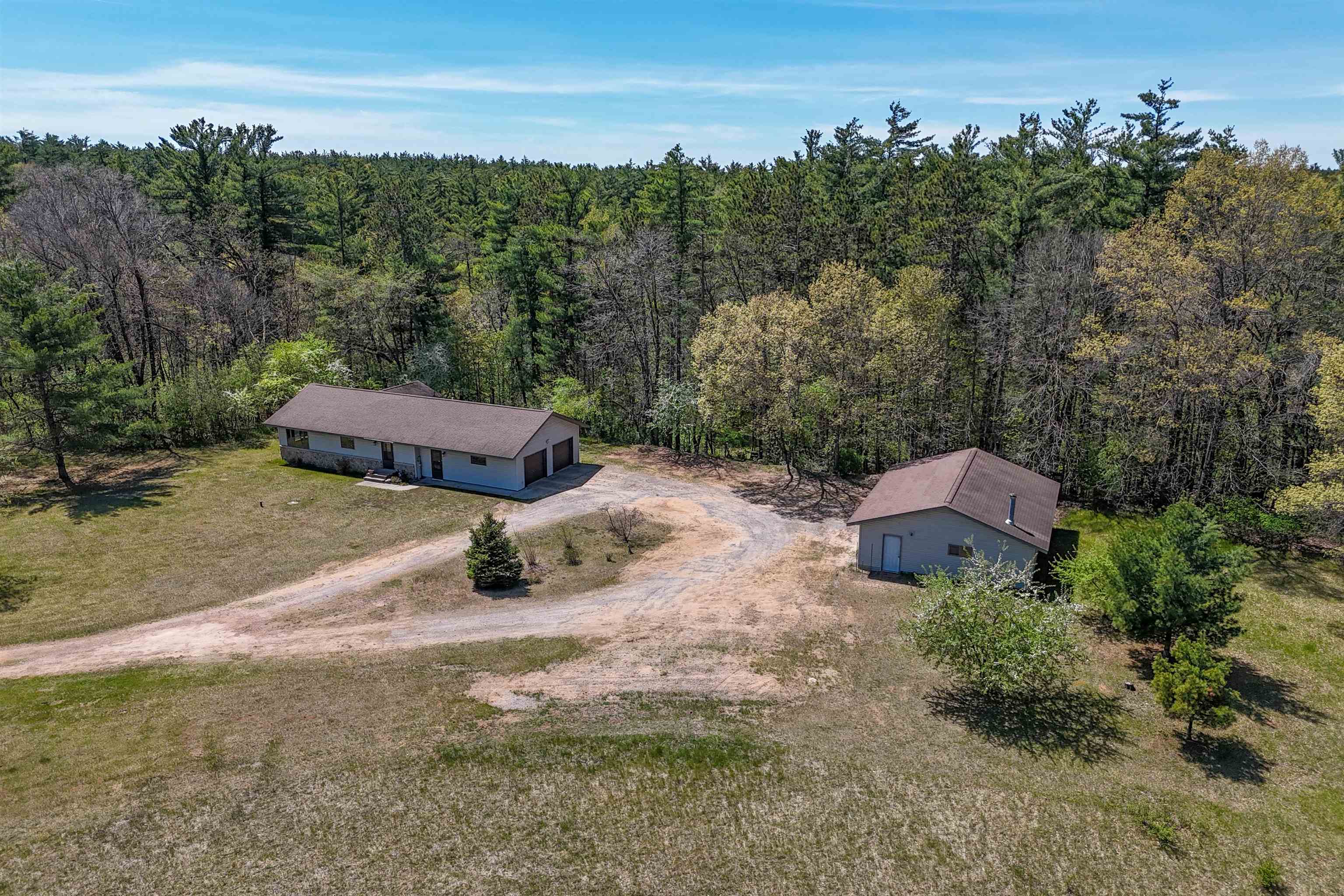 7530 S STATE HIGHWAY 13, Wisconsin Rapids, Wisconsin 54494, 2 Bedrooms Bedrooms, ,1 BathroomBathrooms,Residential,For Sale,7530 S STATE HIGHWAY 13,22602166