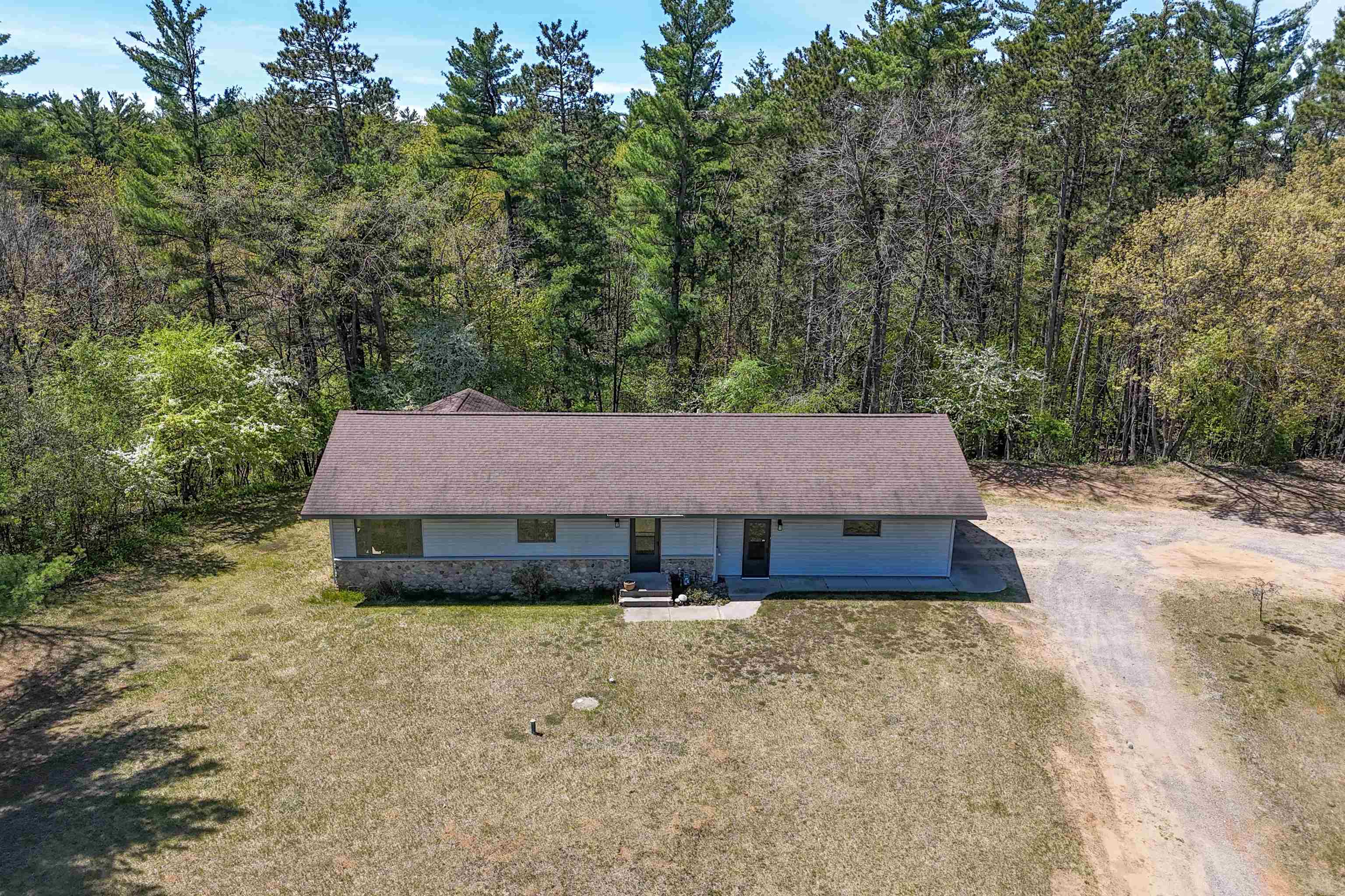 7530 S STATE HIGHWAY 13, Wisconsin Rapids, Wisconsin 54494, 2 Bedrooms Bedrooms, ,1 BathroomBathrooms,Residential,For Sale,7530 S STATE HIGHWAY 13,22602166
