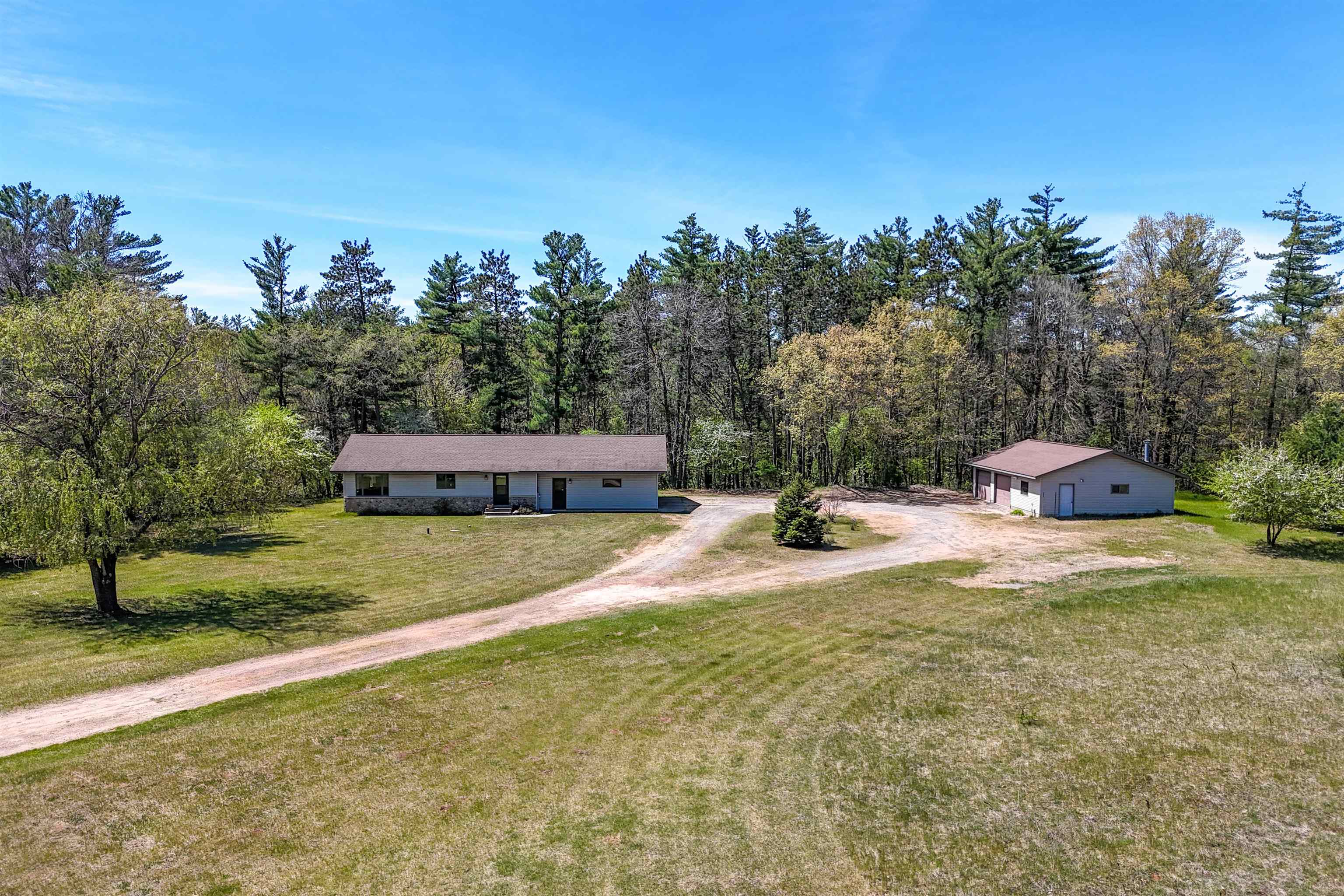 7530 S STATE HIGHWAY 13, Wisconsin Rapids, Wisconsin 54494, 2 Bedrooms Bedrooms, ,1 BathroomBathrooms,Residential,For Sale,7530 S STATE HIGHWAY 13,22602166