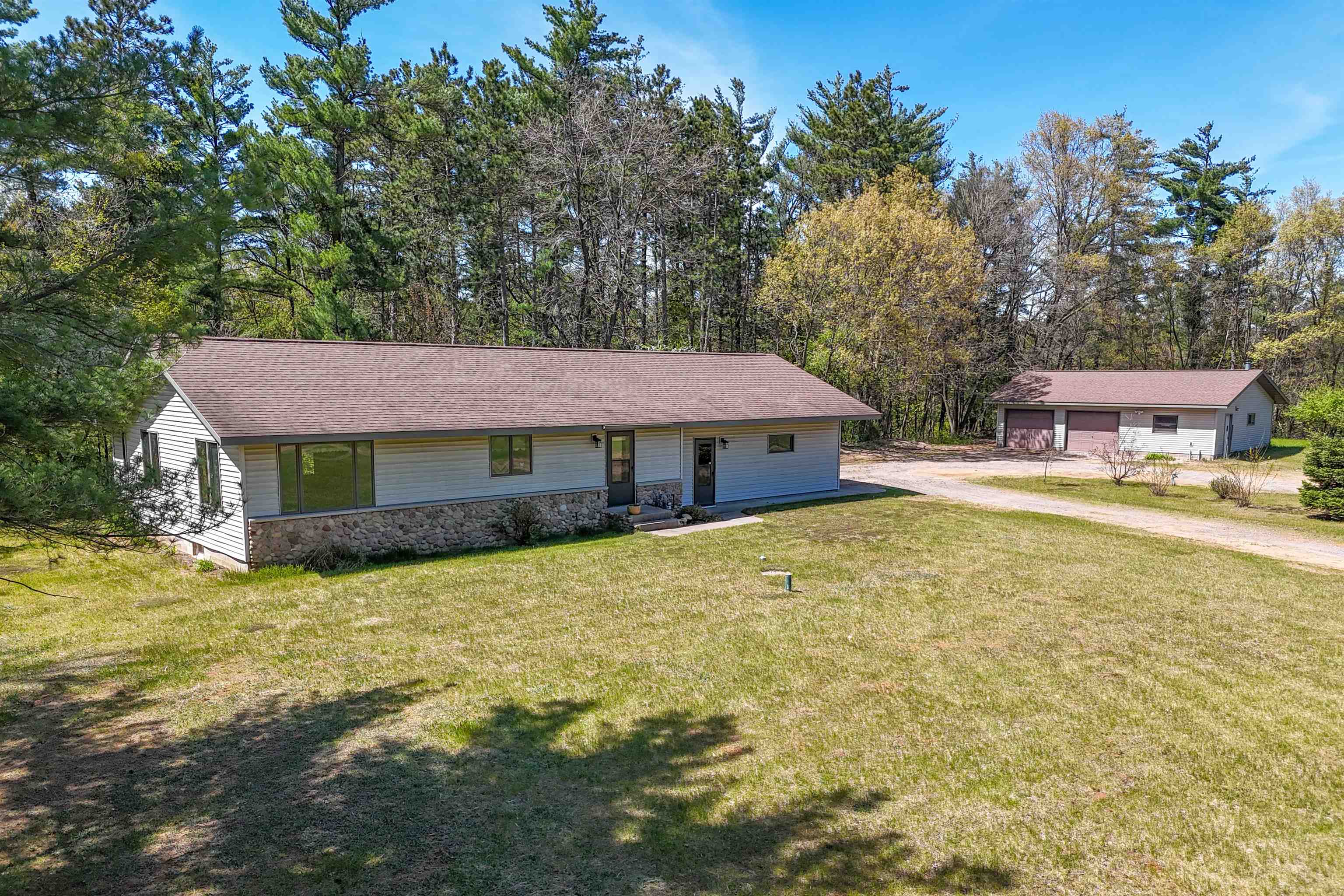 7530 S STATE HIGHWAY 13, Wisconsin Rapids, Wisconsin 54494, 2 Bedrooms Bedrooms, ,1 BathroomBathrooms,Residential,For Sale,7530 S STATE HIGHWAY 13,22602166