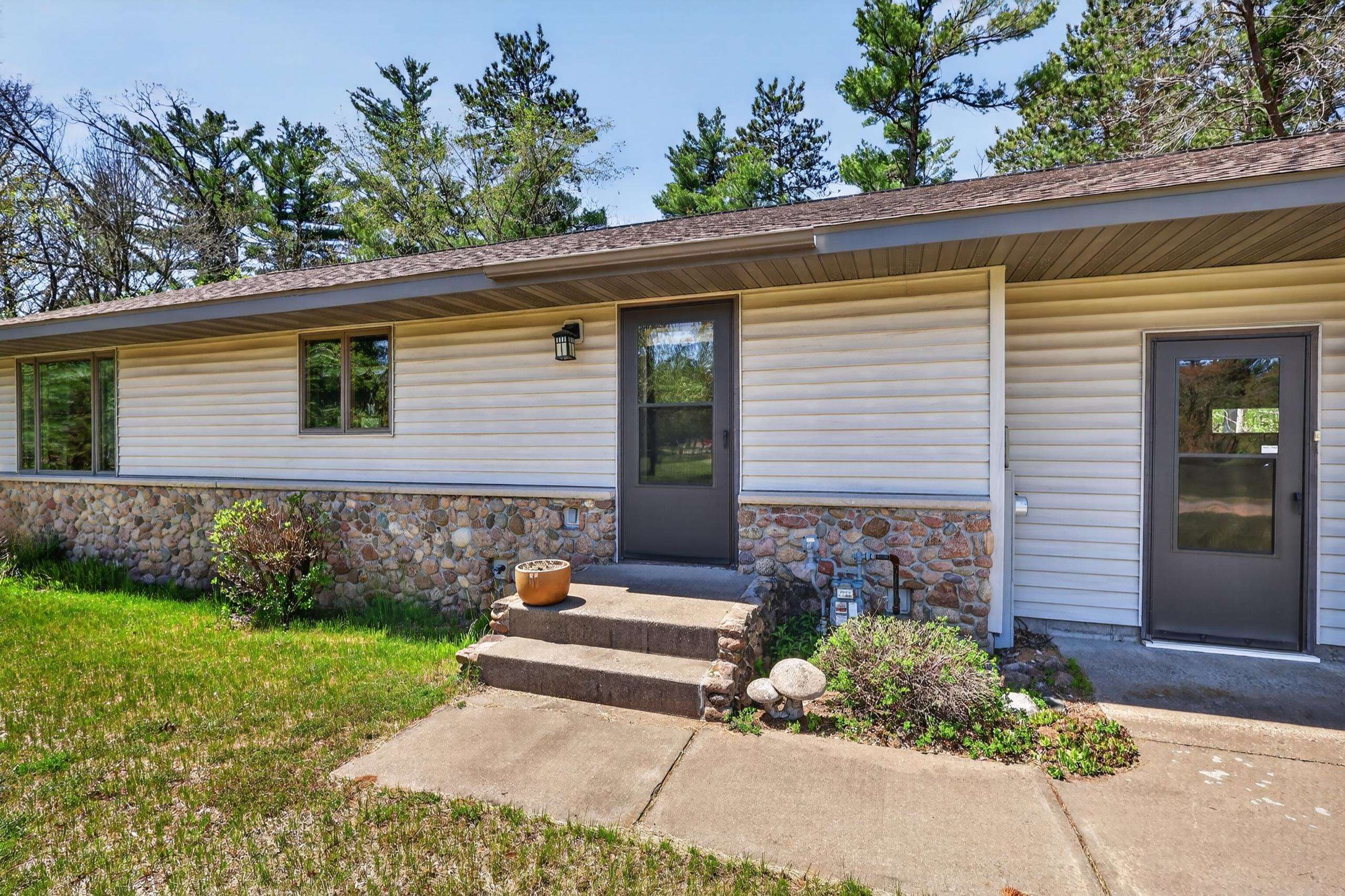 7530 S STATE HIGHWAY 13, Wisconsin Rapids, Wisconsin 54494, 2 Bedrooms Bedrooms, ,1 BathroomBathrooms,Residential,For Sale,7530 S STATE HIGHWAY 13,22602166