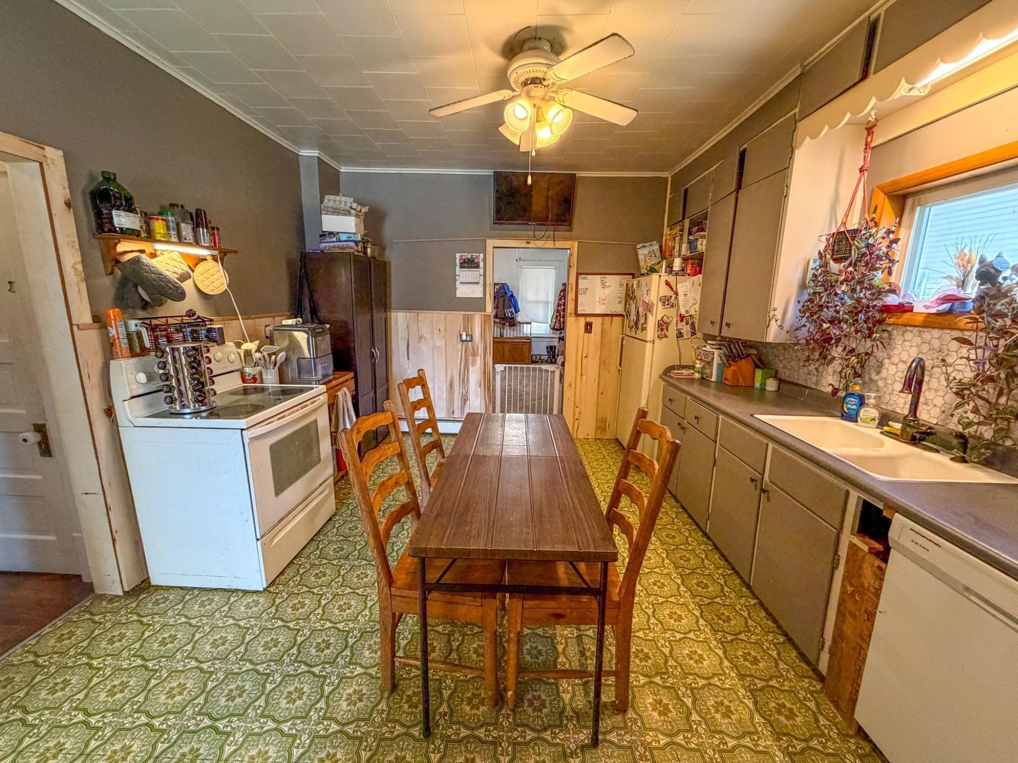 434 S WEST STREET, Mellen, Wisconsin 54546, 3 Bedrooms Bedrooms, ,1 BathroomBathrooms,Residential,For Sale,434 S WEST STREET,22602173