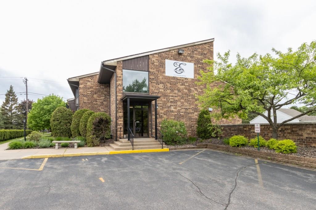 1212 GRAND AVENUE, Wausau, Wisconsin 54403, 1 Bedroom Bedrooms, ,1 BathroomBathrooms,Residential,For Sale,1212 GRAND AVENUE,22602180