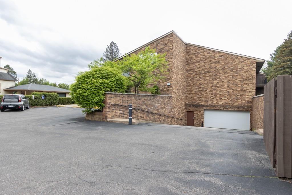1212 GRAND AVENUE, Wausau, Wisconsin 54403, 1 Bedroom Bedrooms, ,1 BathroomBathrooms,Residential,For Sale,1212 GRAND AVENUE,22602180