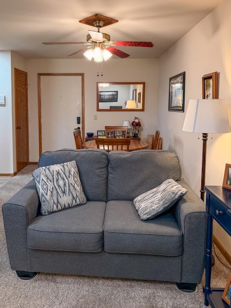 1212 GRAND AVENUE, Wausau, Wisconsin 54403, 1 Bedroom Bedrooms, ,1 BathroomBathrooms,Residential,For Sale,1212 GRAND AVENUE,22602180