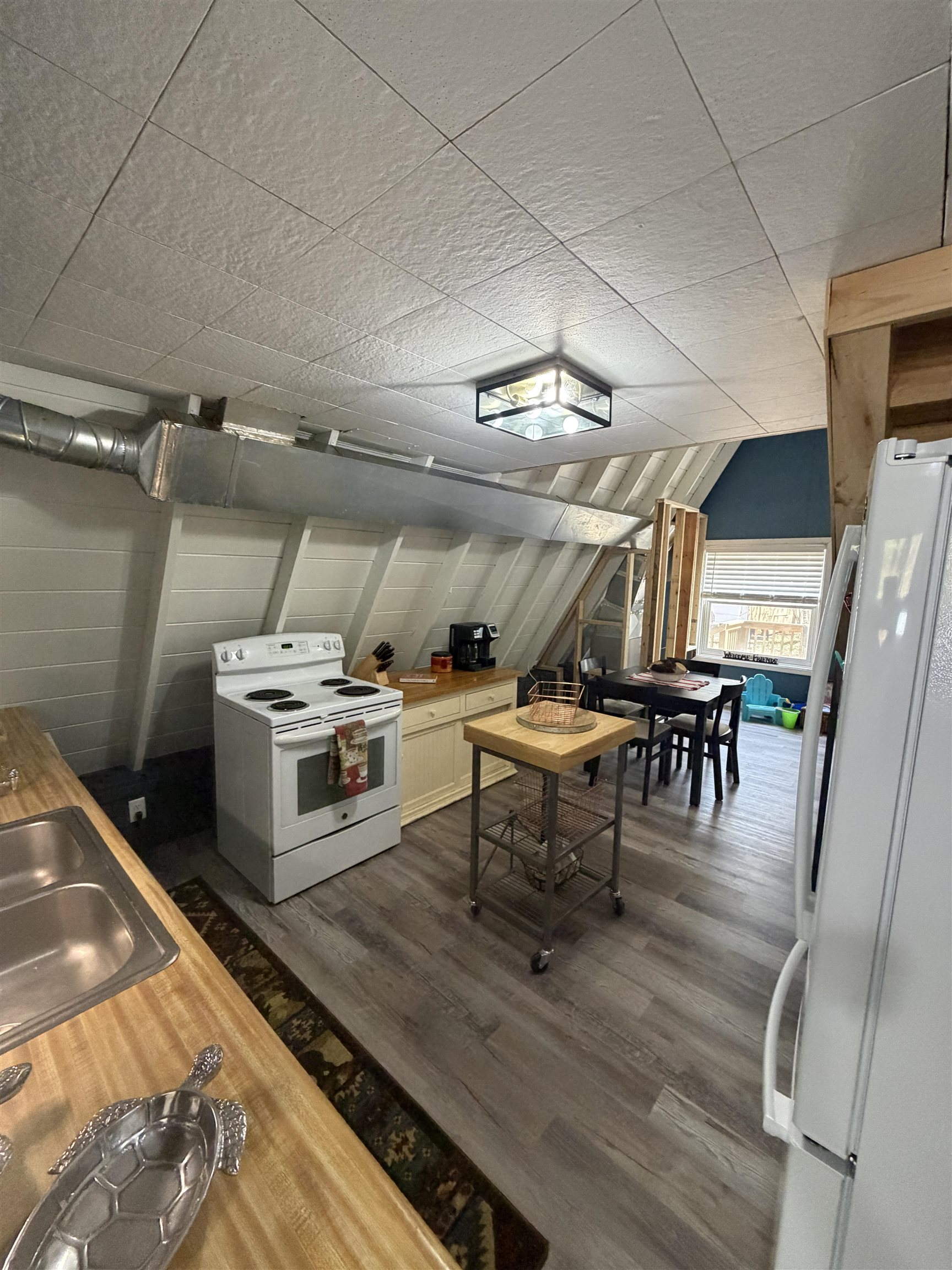 8111 S BO DI LAC DRIVE, Minocqua, Wisconsin 54548, 2 Bedrooms Bedrooms, ,1 BathroomBathrooms,Residential,For Sale,8111 S BO DI LAC DRIVE,22602182