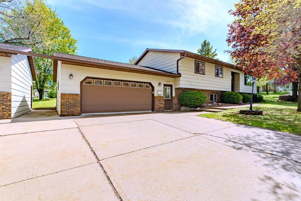 1501 BEECHWOOD DRIVE, Wausau, Wisconsin 54401, 3 Bedrooms Bedrooms, ,2 BathroomsBathrooms,Residential,For Sale,1501 BEECHWOOD DRIVE,22602184