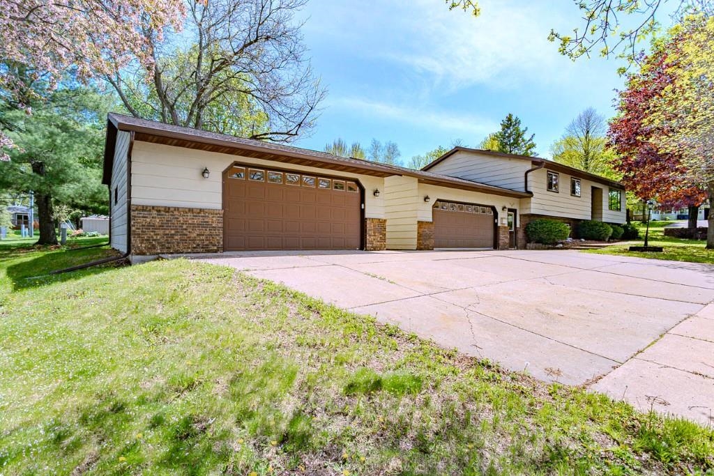 1501 BEECHWOOD DRIVE, Wausau, Wisconsin 54401, 3 Bedrooms Bedrooms, ,2 BathroomsBathrooms,Residential,For Sale,1501 BEECHWOOD DRIVE,22602184